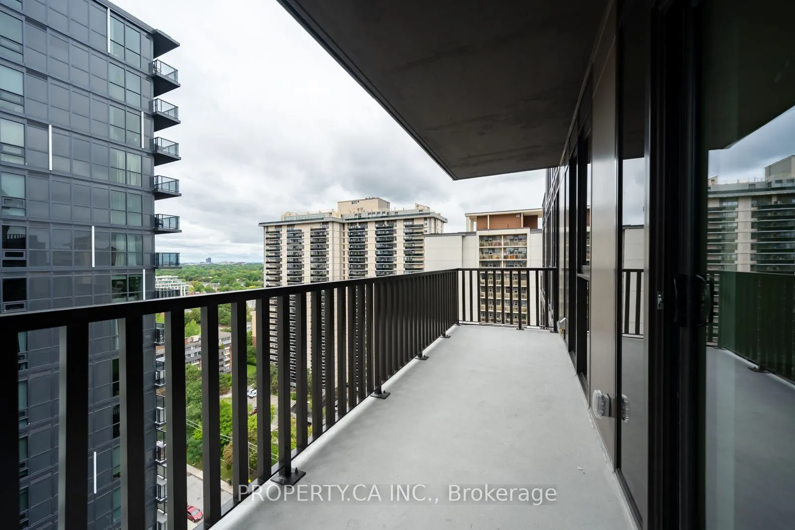 109 Erskine Avenue #1908