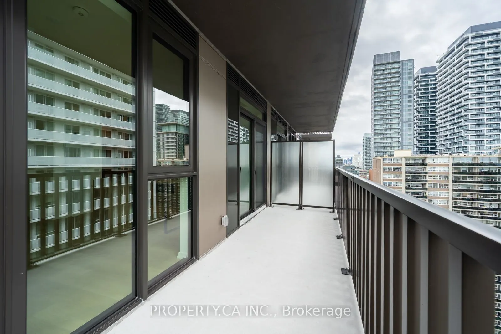 109 Erskine Avenue #1908