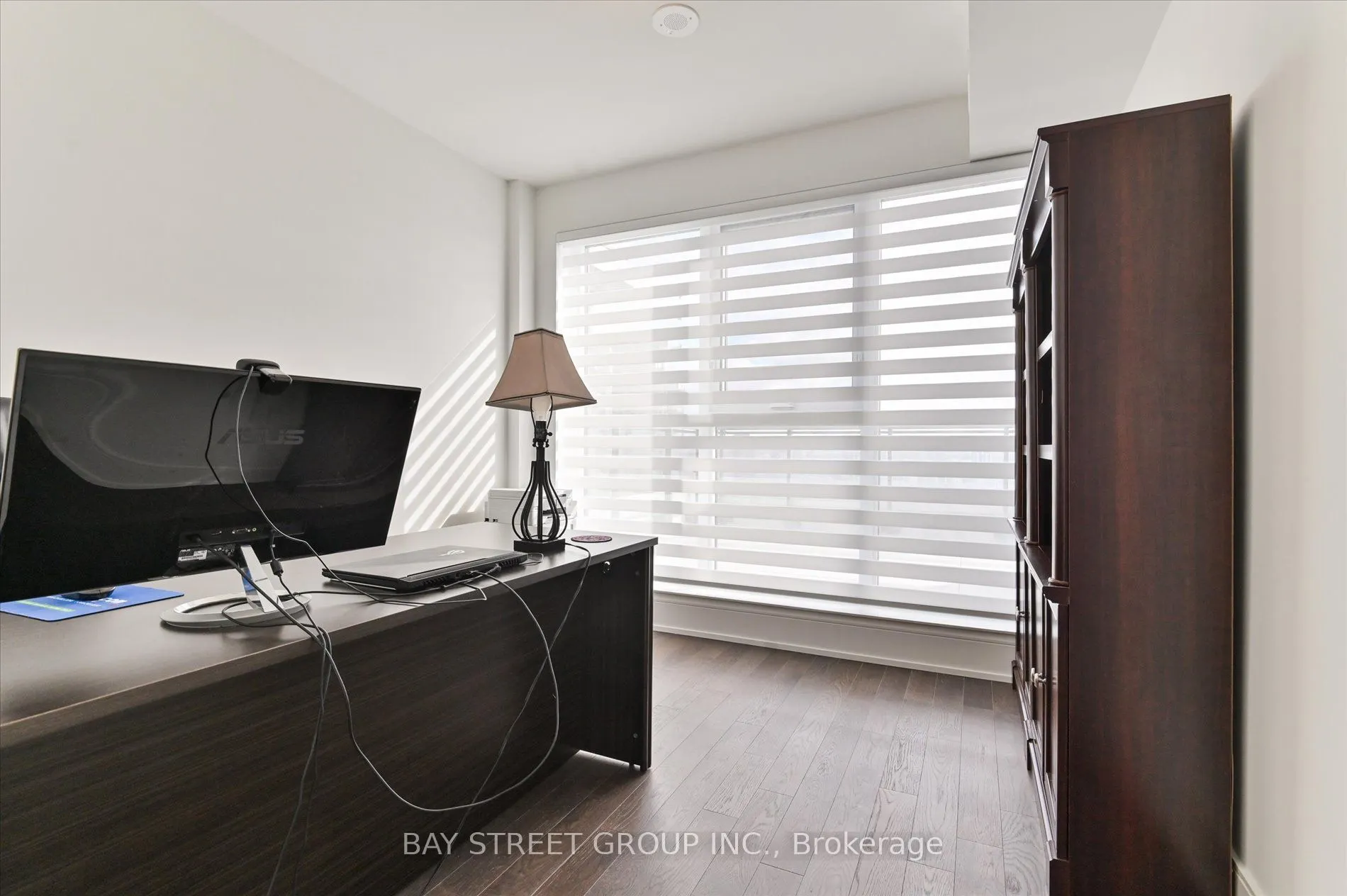 30 Inn On The Park Drive #2707