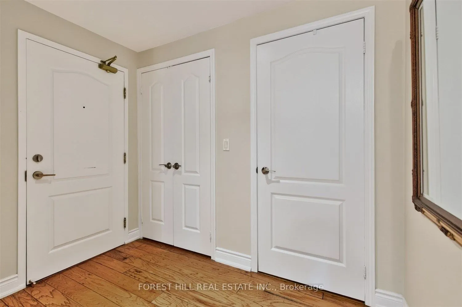 20 Collier Street #903