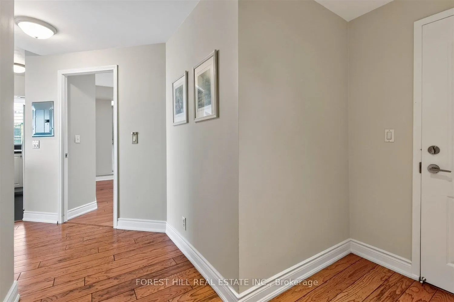 20 Collier Street #903