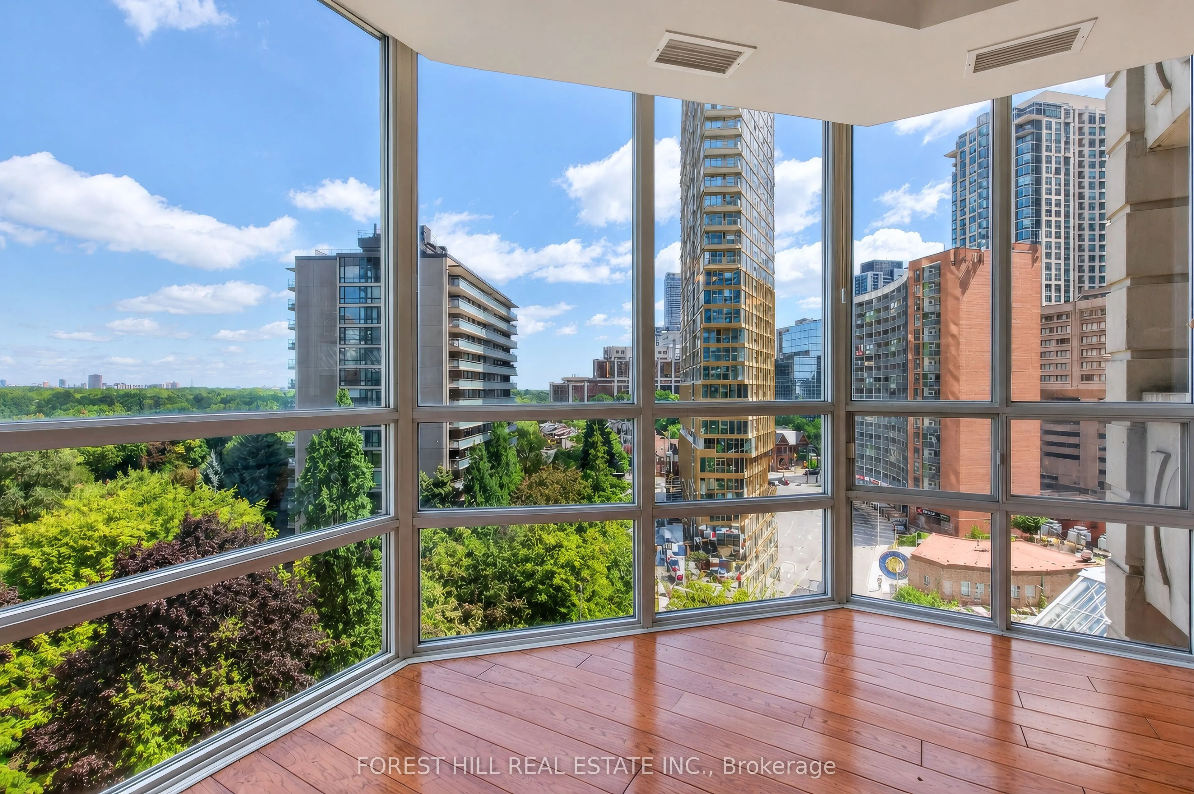 20 Collier Street #903