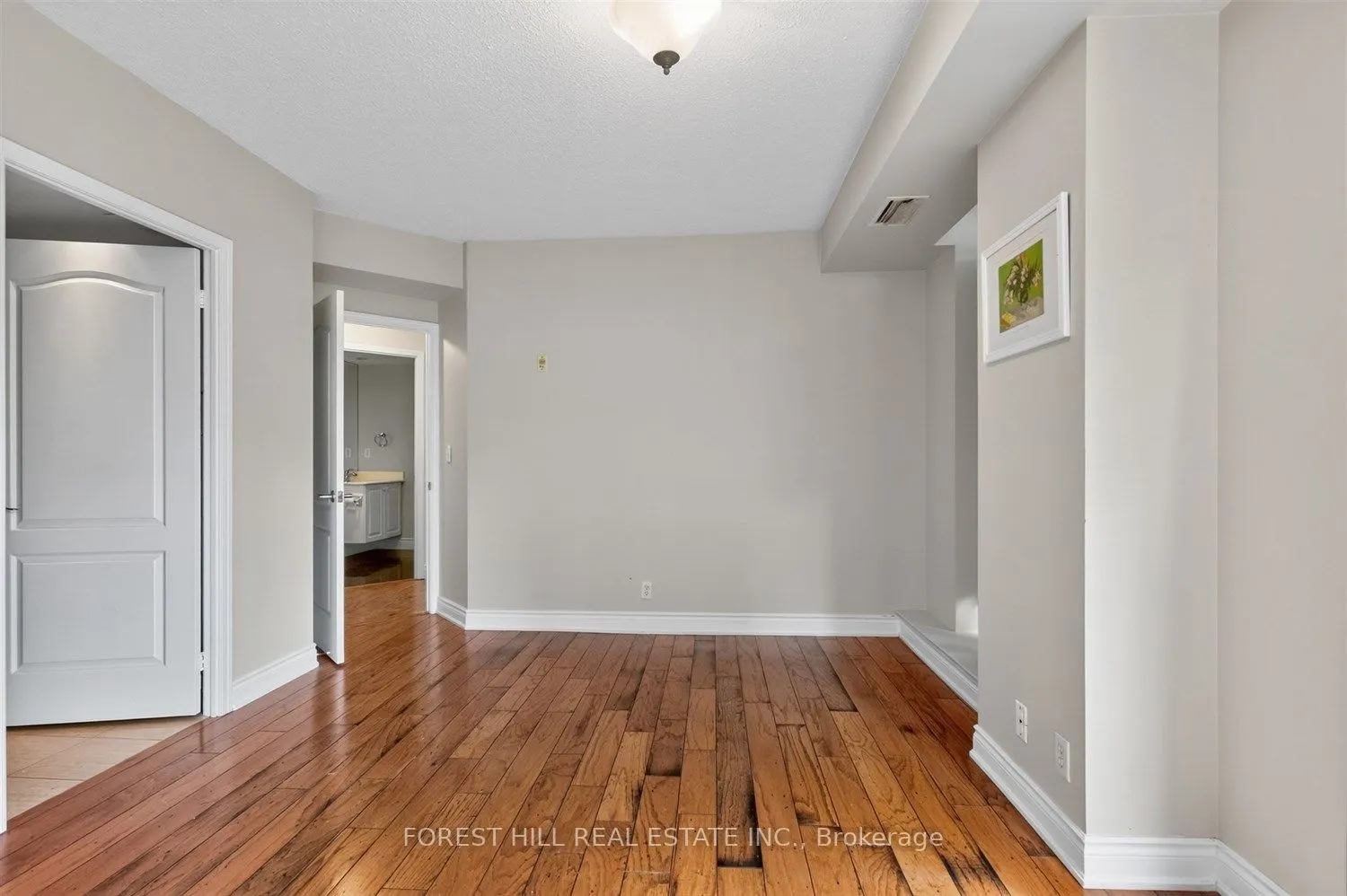 20 Collier Street #903