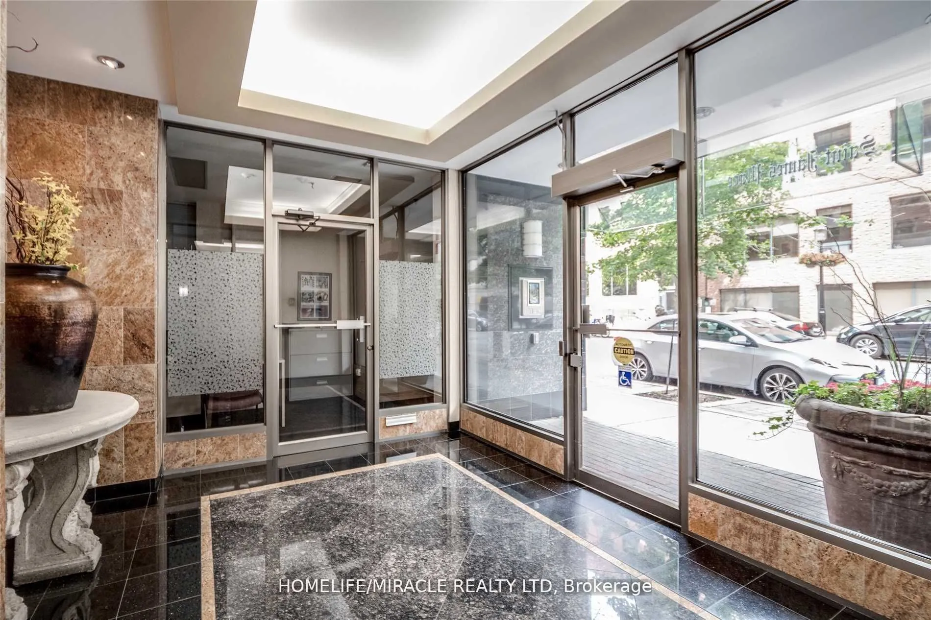 95 Lombard Street #605