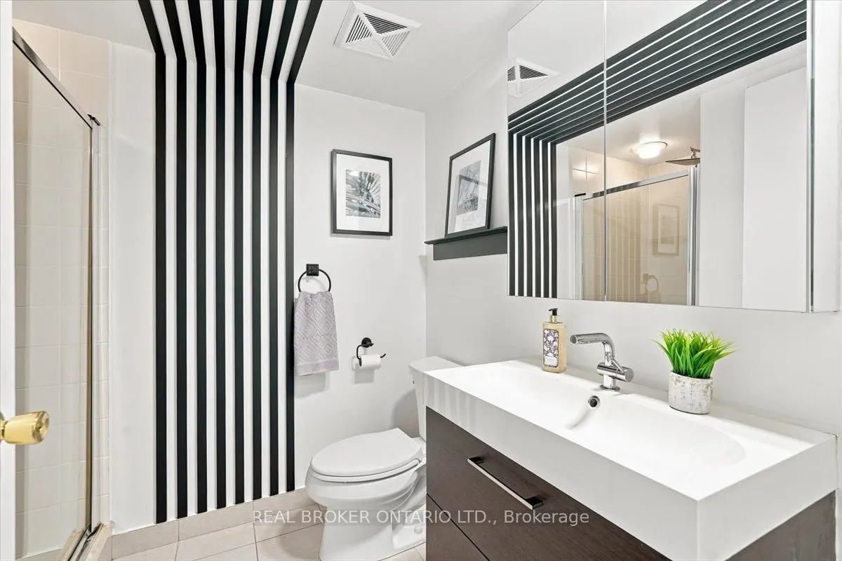 209 Fort York Boulevard #1468