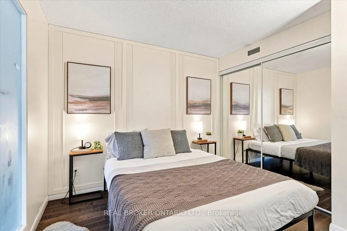 209 Fort York Boulevard #1468