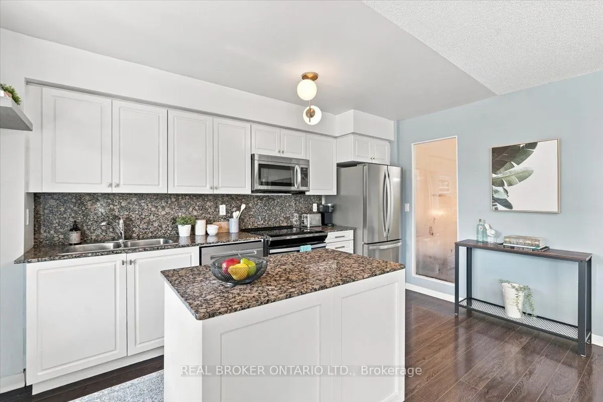 209 Fort York Boulevard #1468