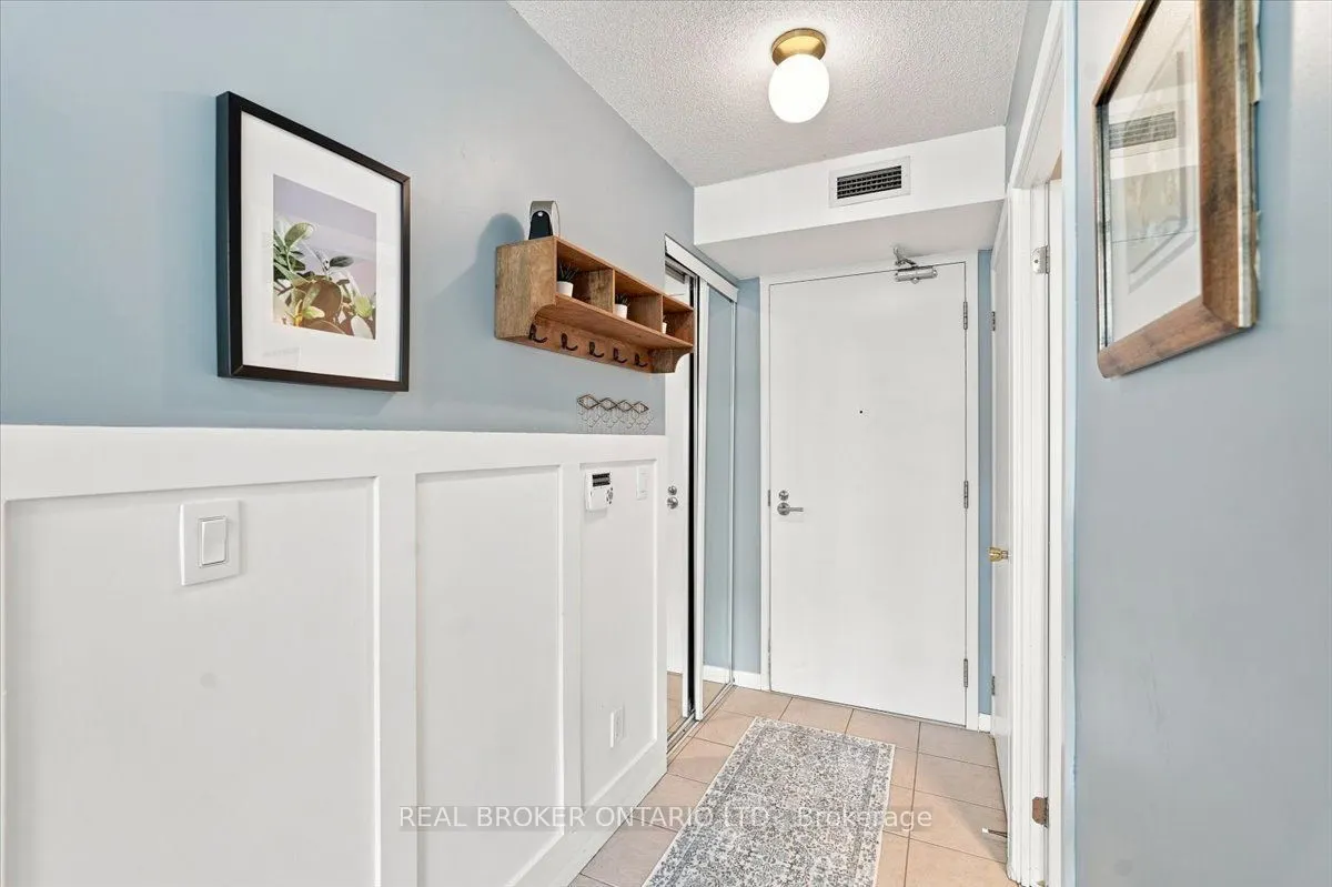 209 Fort York Boulevard #1468