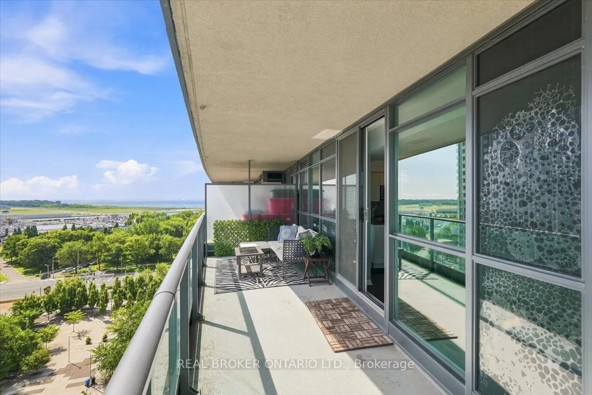 209 Fort York Boulevard #1468