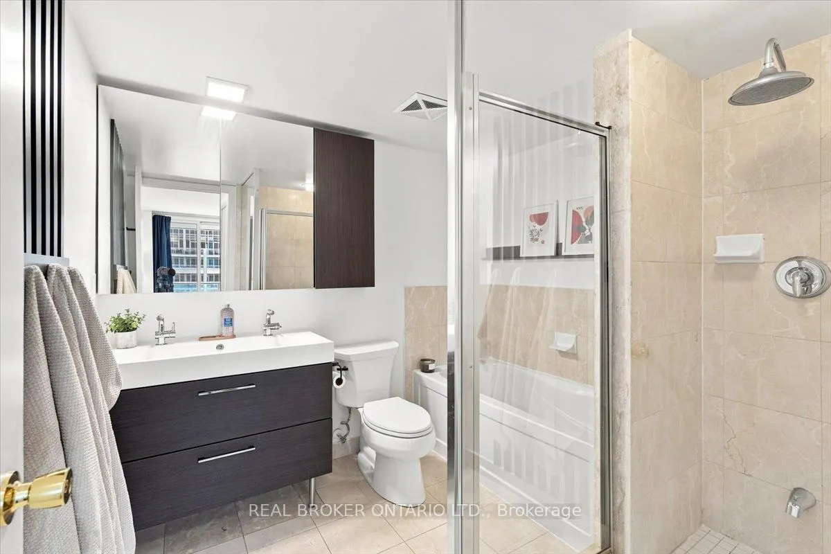 209 Fort York Boulevard #1468