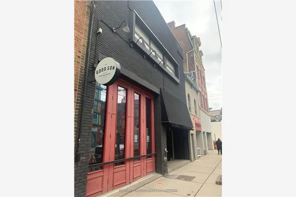 1096 Queen Street W