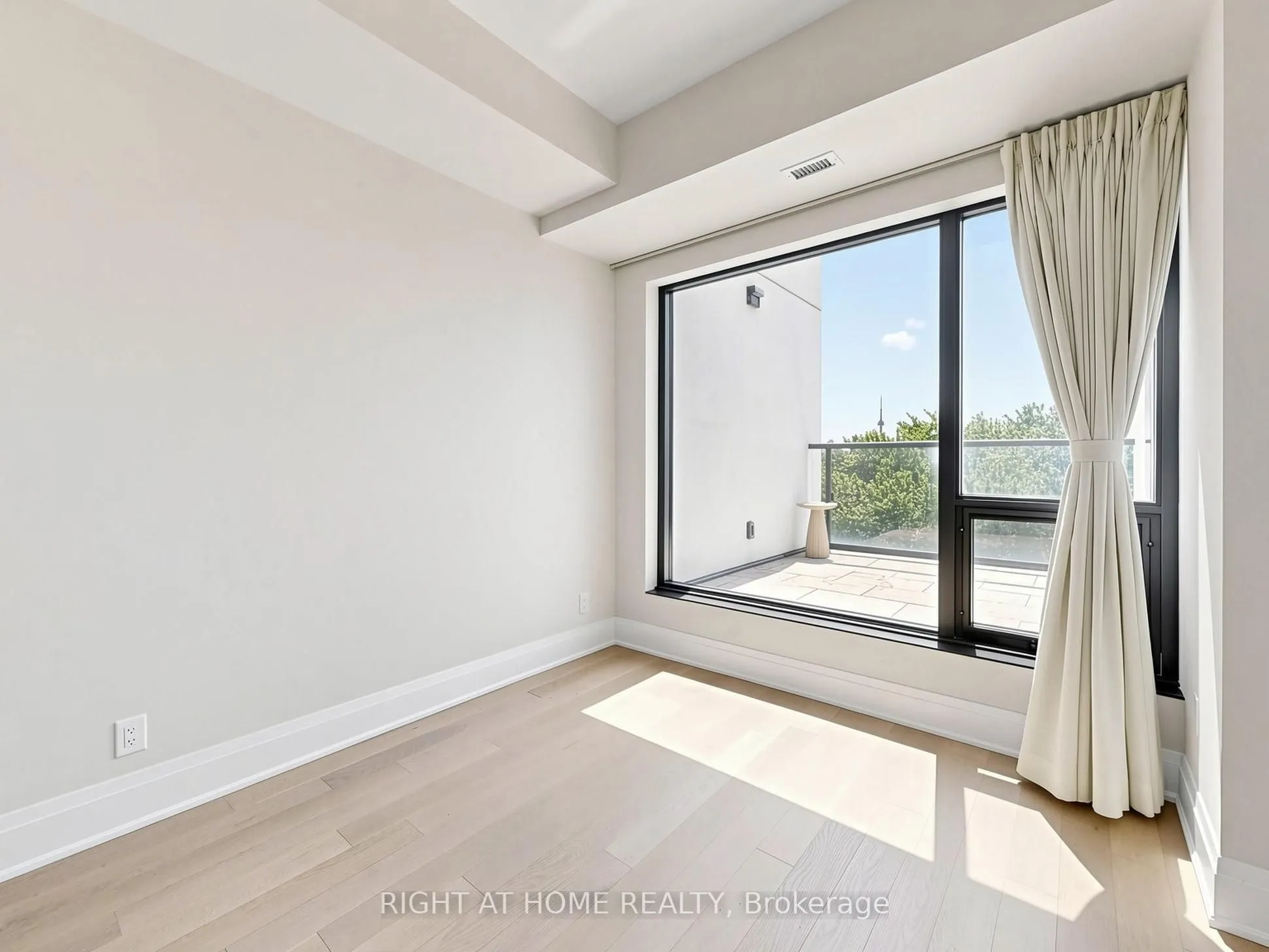 280 Howland Avenue #615