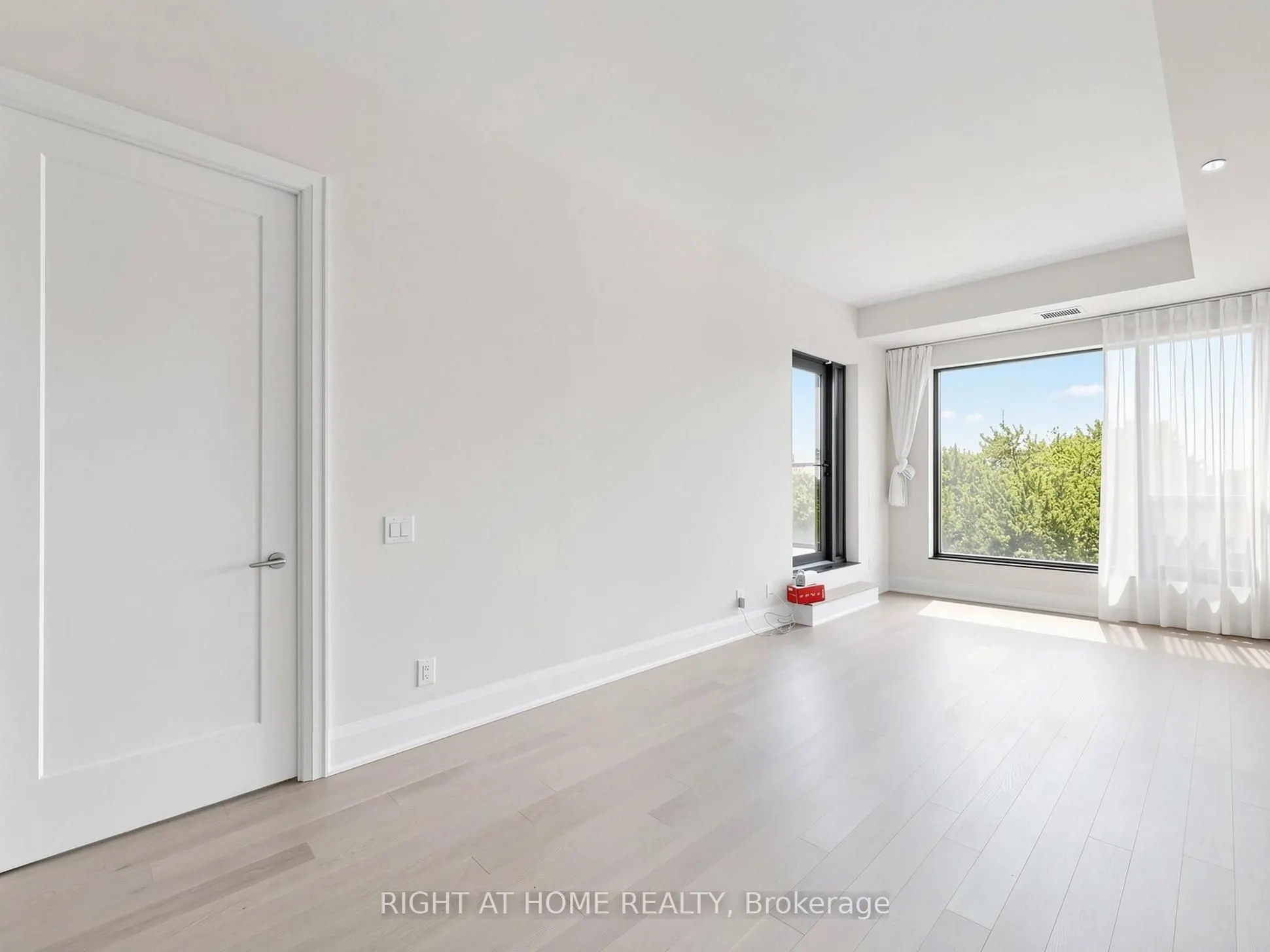 280 Howland Avenue #615