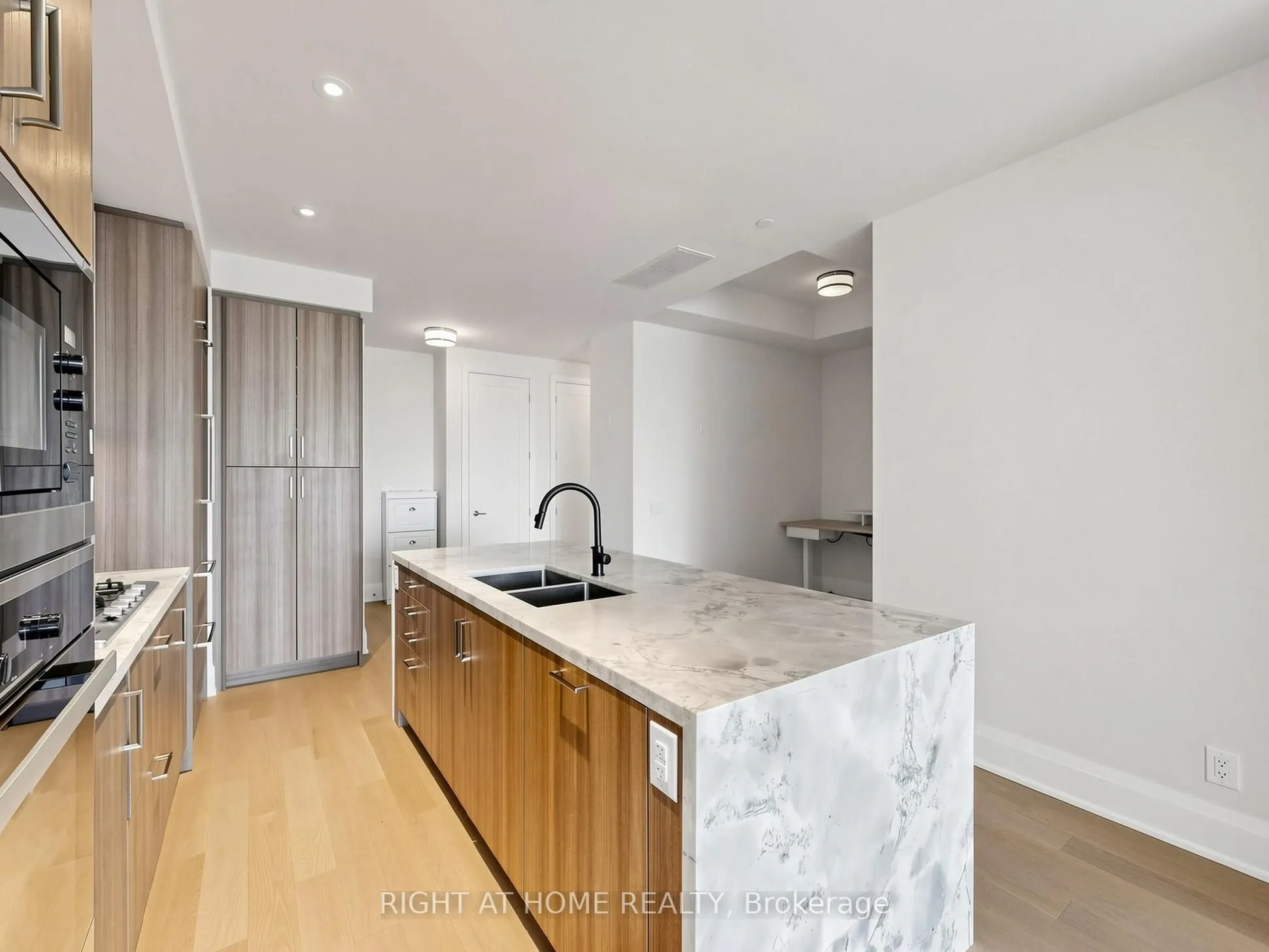 280 Howland Avenue #615