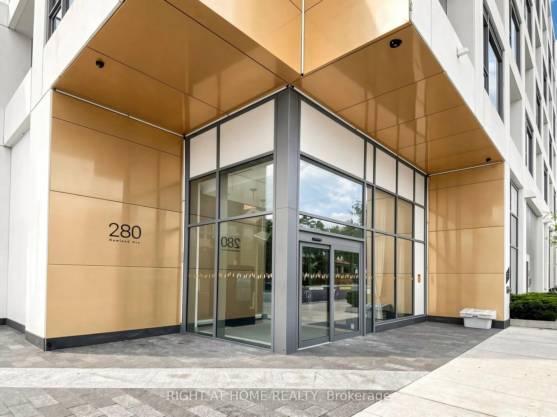 280 Howland Avenue #615