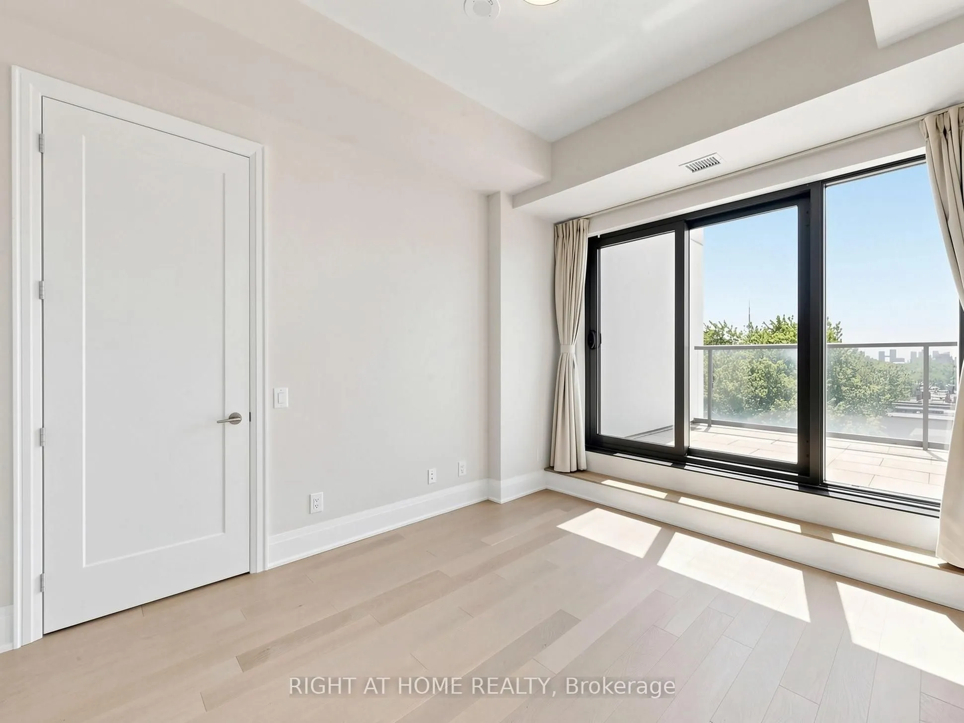 280 Howland Avenue #615