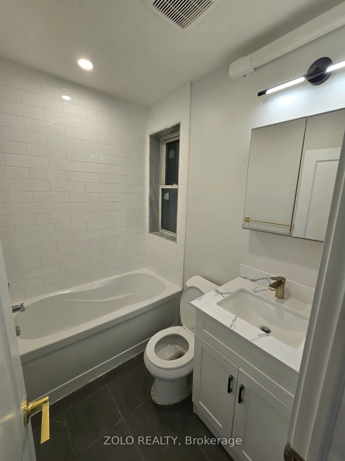 3525 Bathurst Street N ##1
