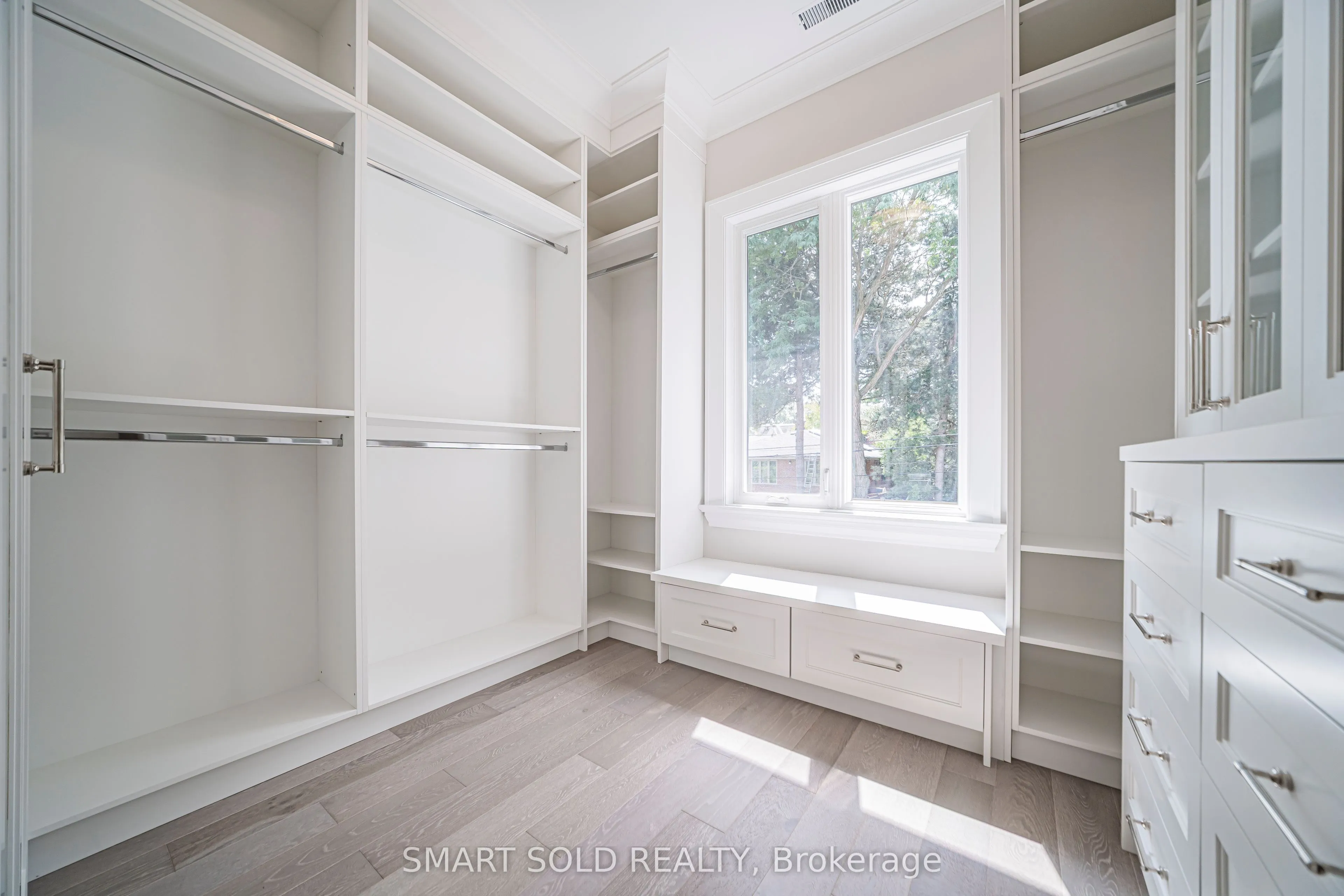 9 Saintfield Avenue