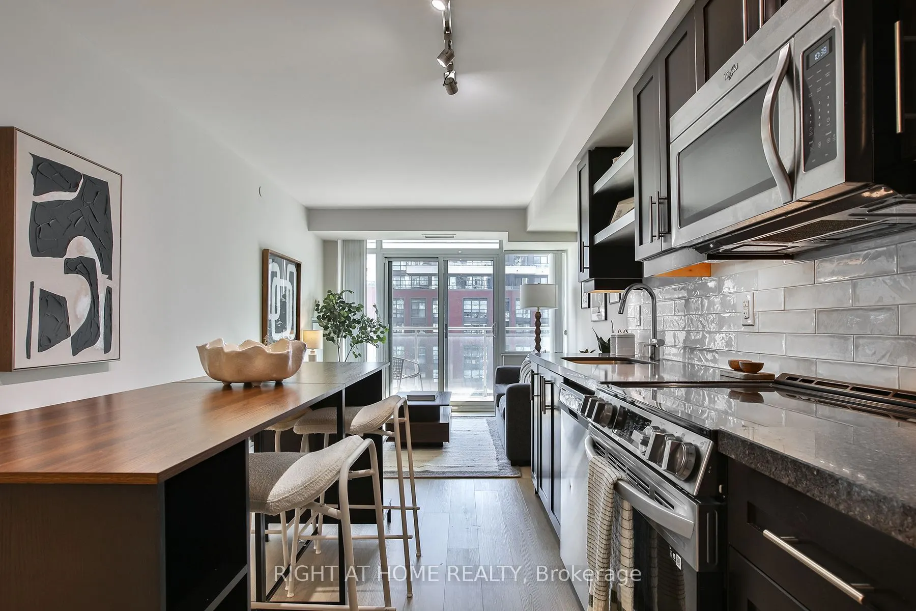 525 Adelaide Street W #1623