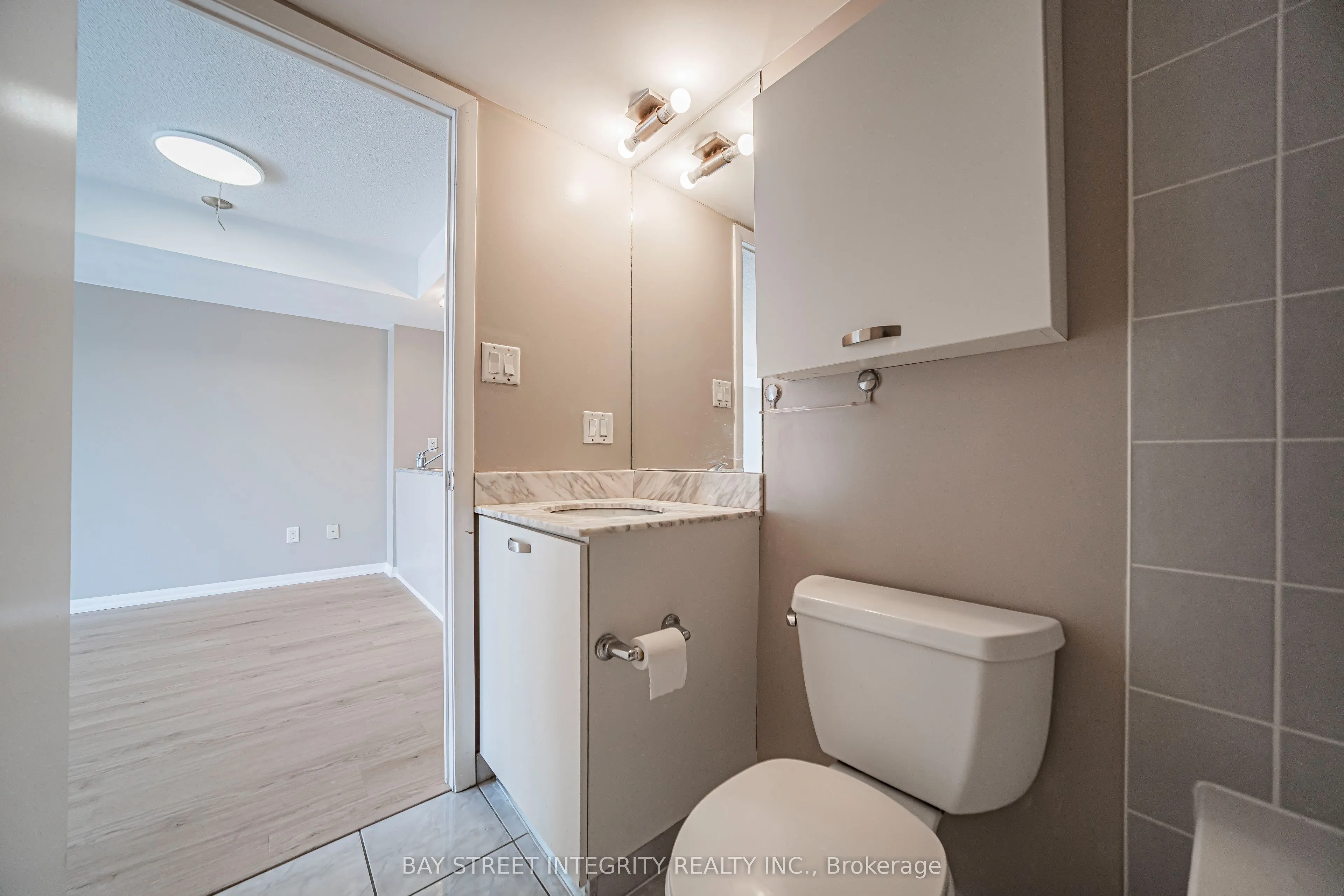 38 Grenville Street #1406