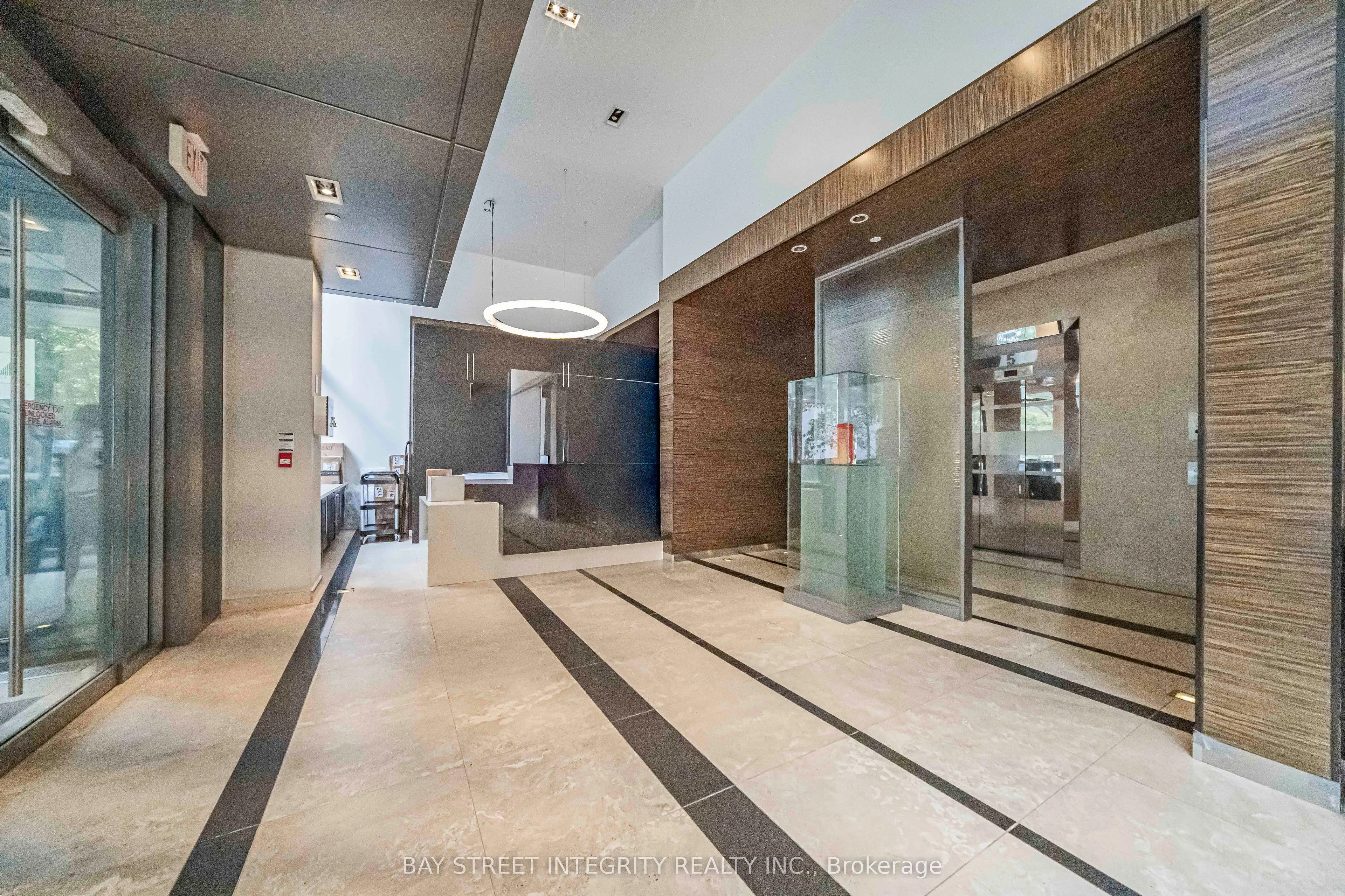 38 Grenville Street #1406