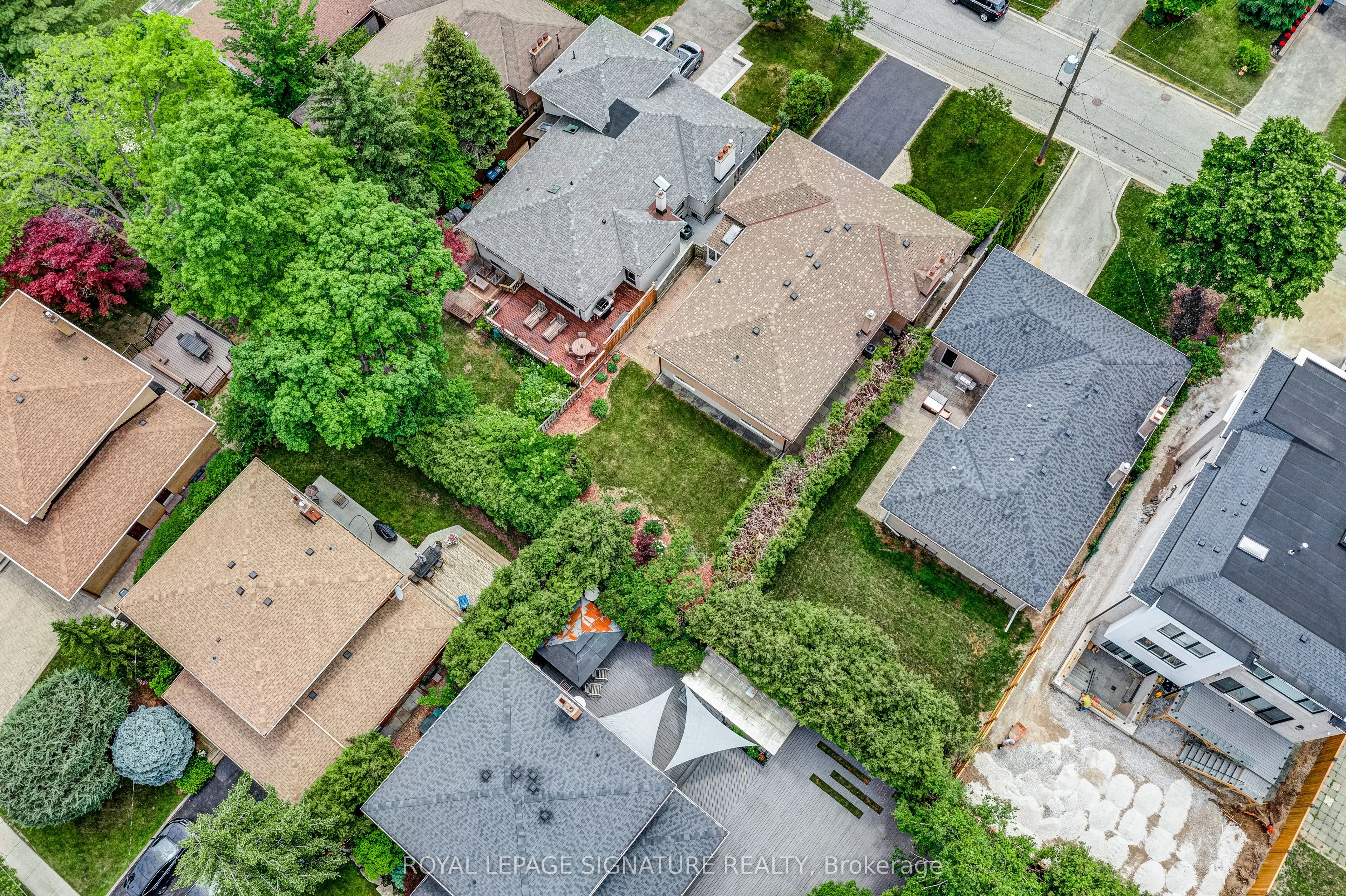 43 Viamede Crescent