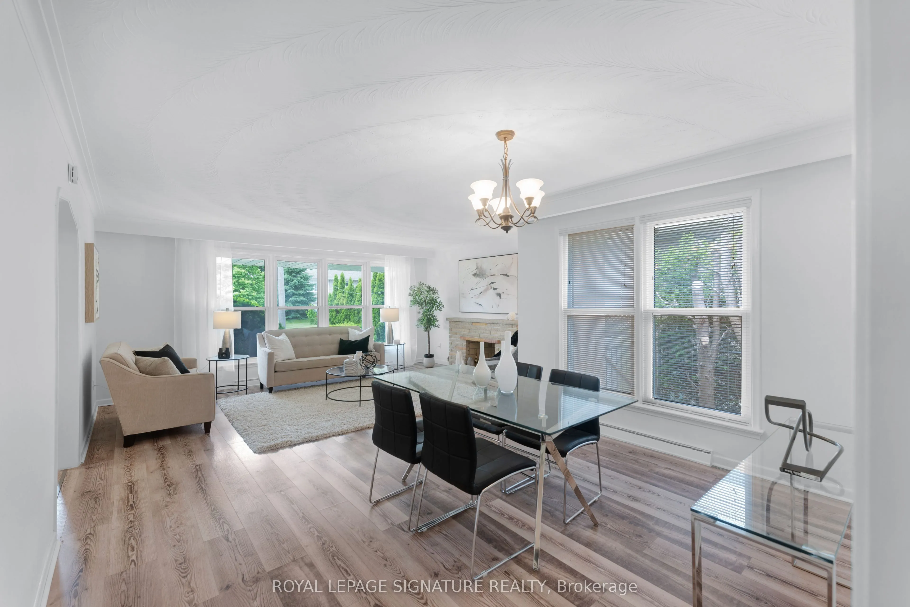 43 Viamede Crescent