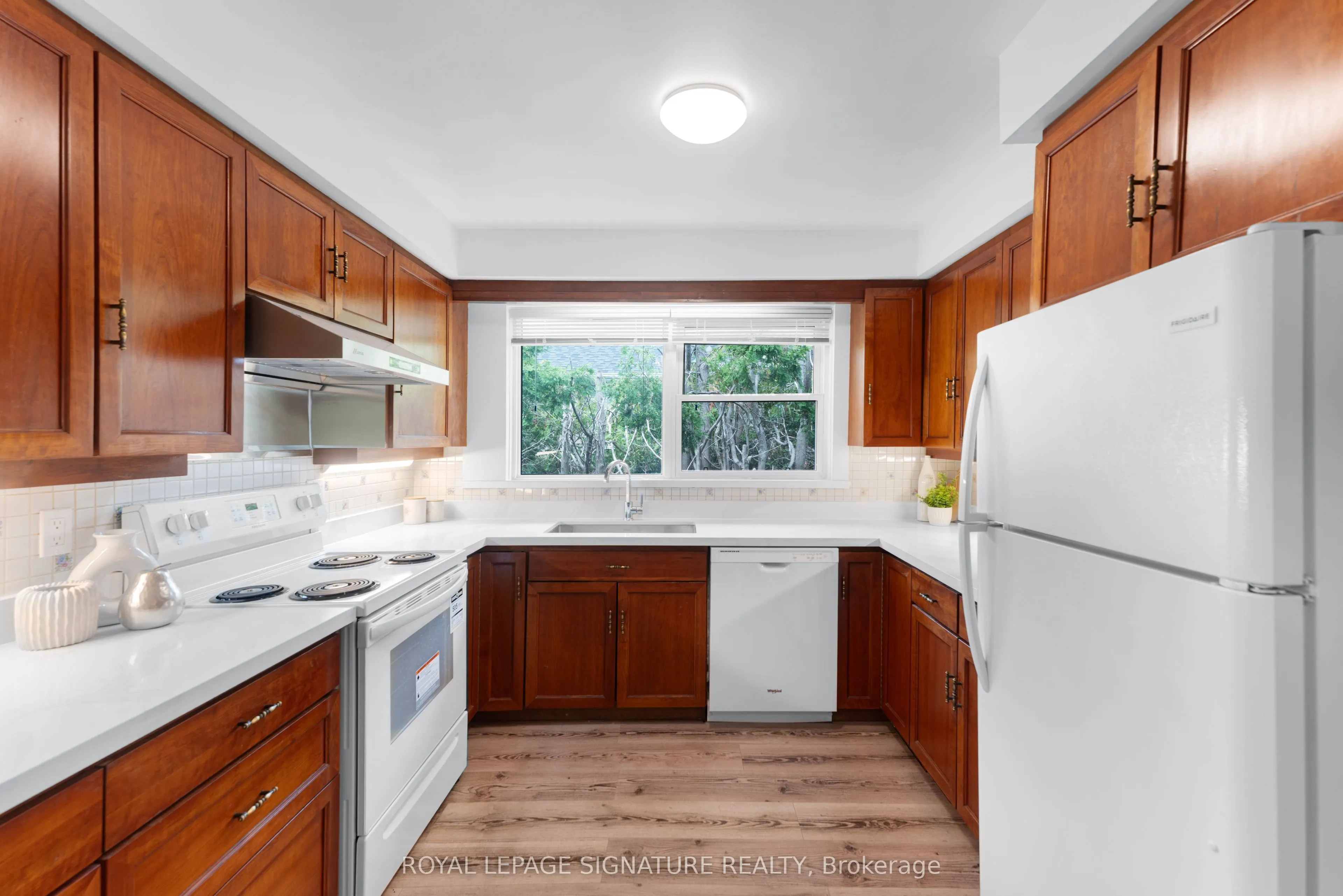 43 Viamede Crescent