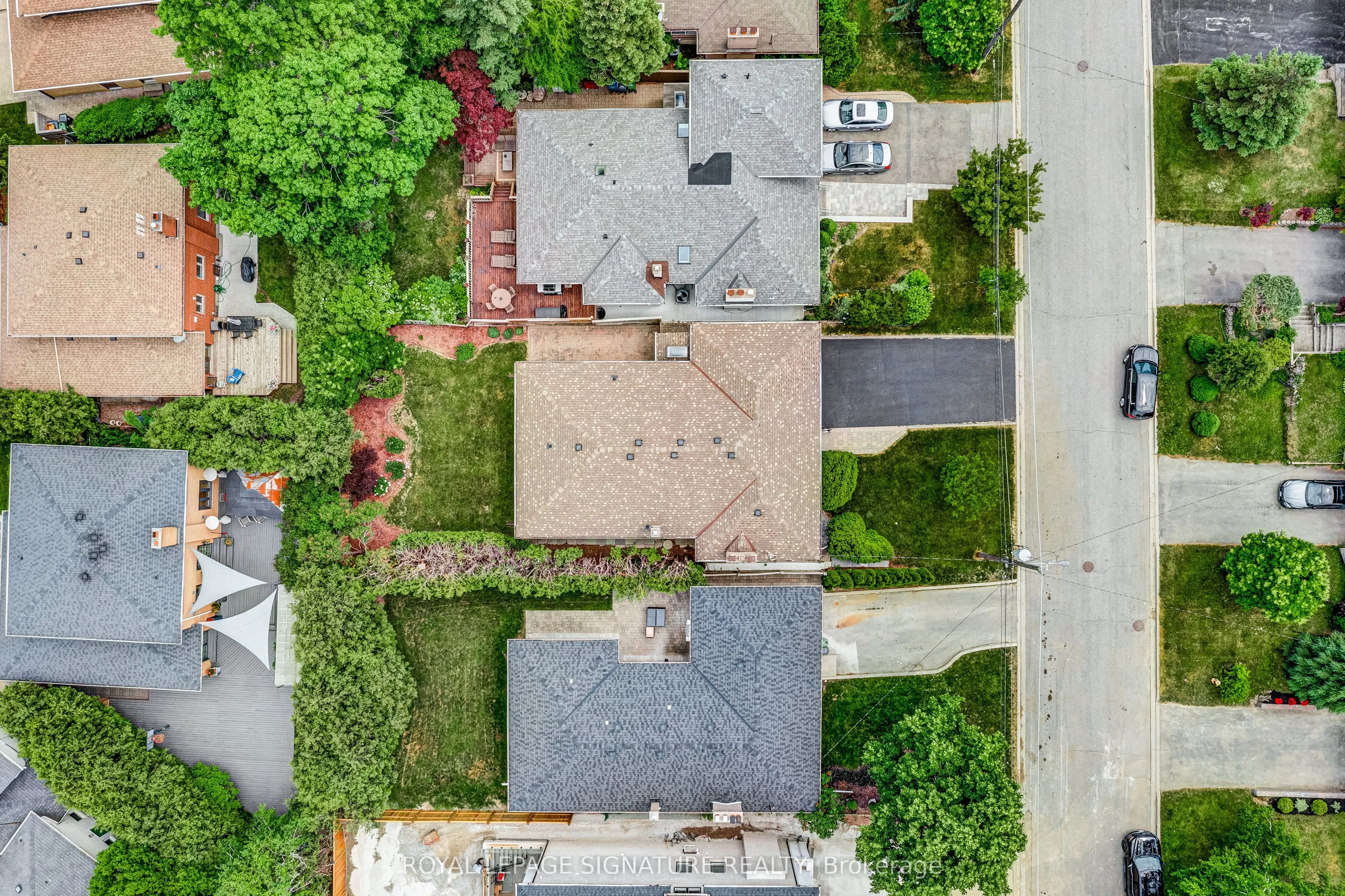 43 Viamede Crescent