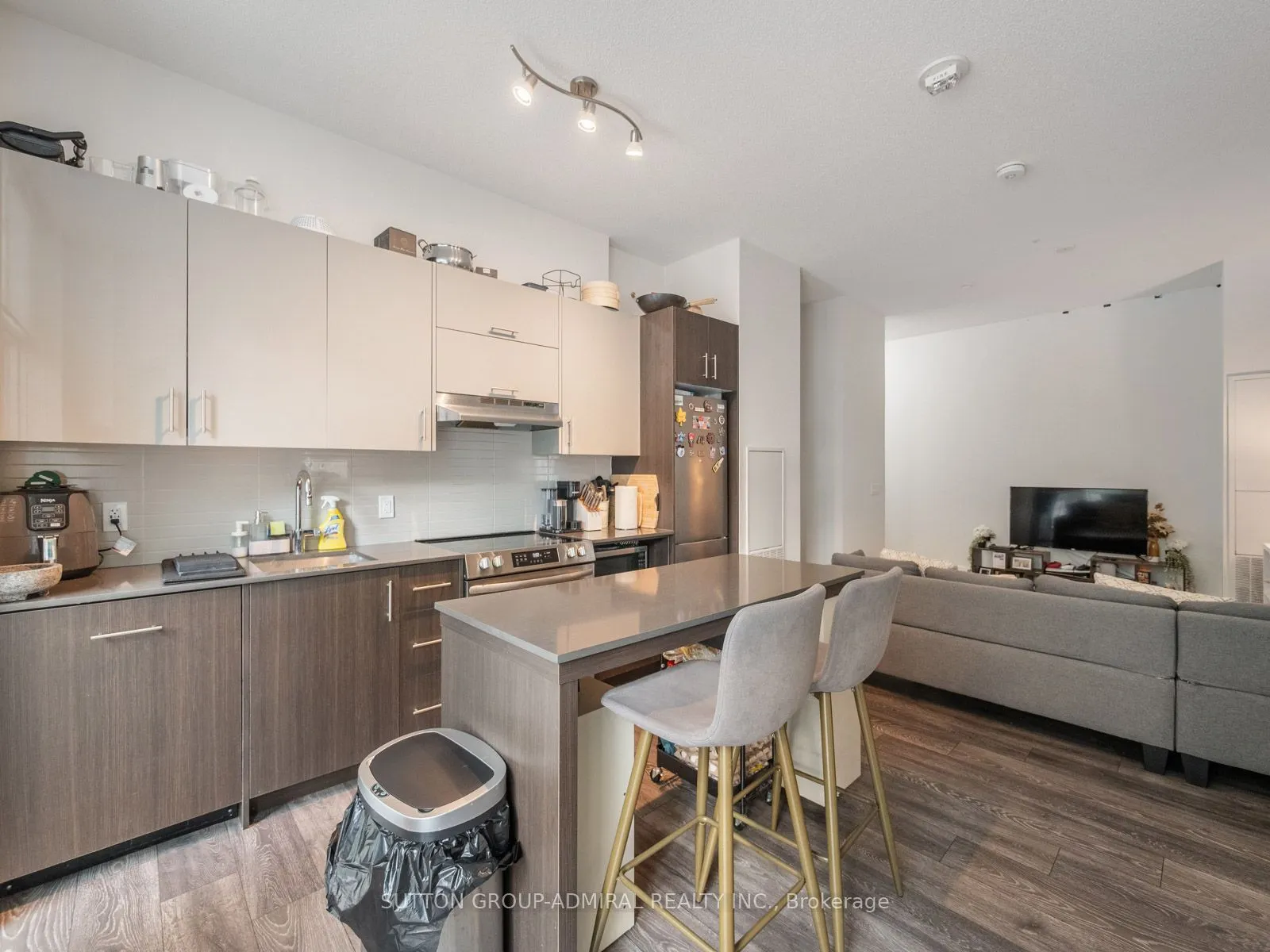 188 Fairview Mall Drive #101
