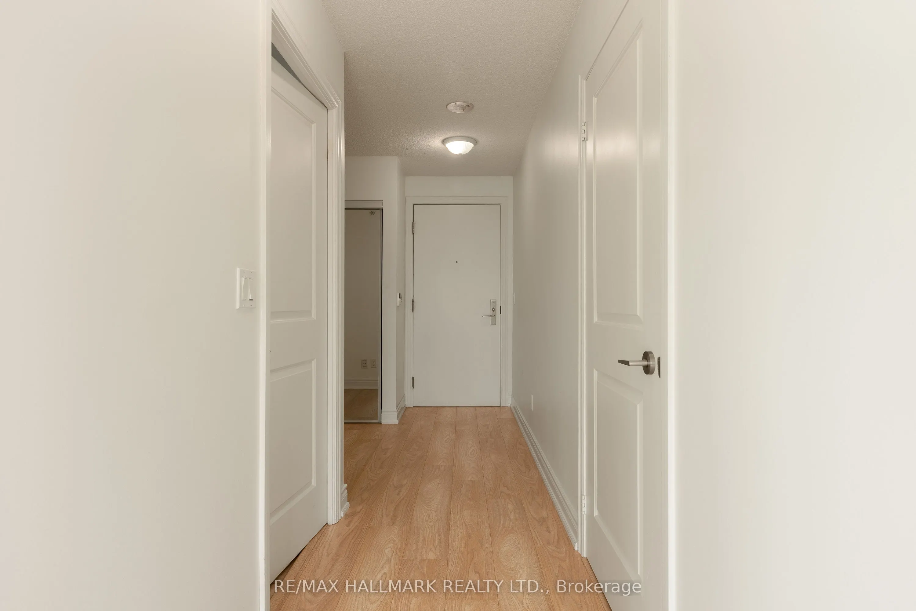 275 Yorkland Road #802