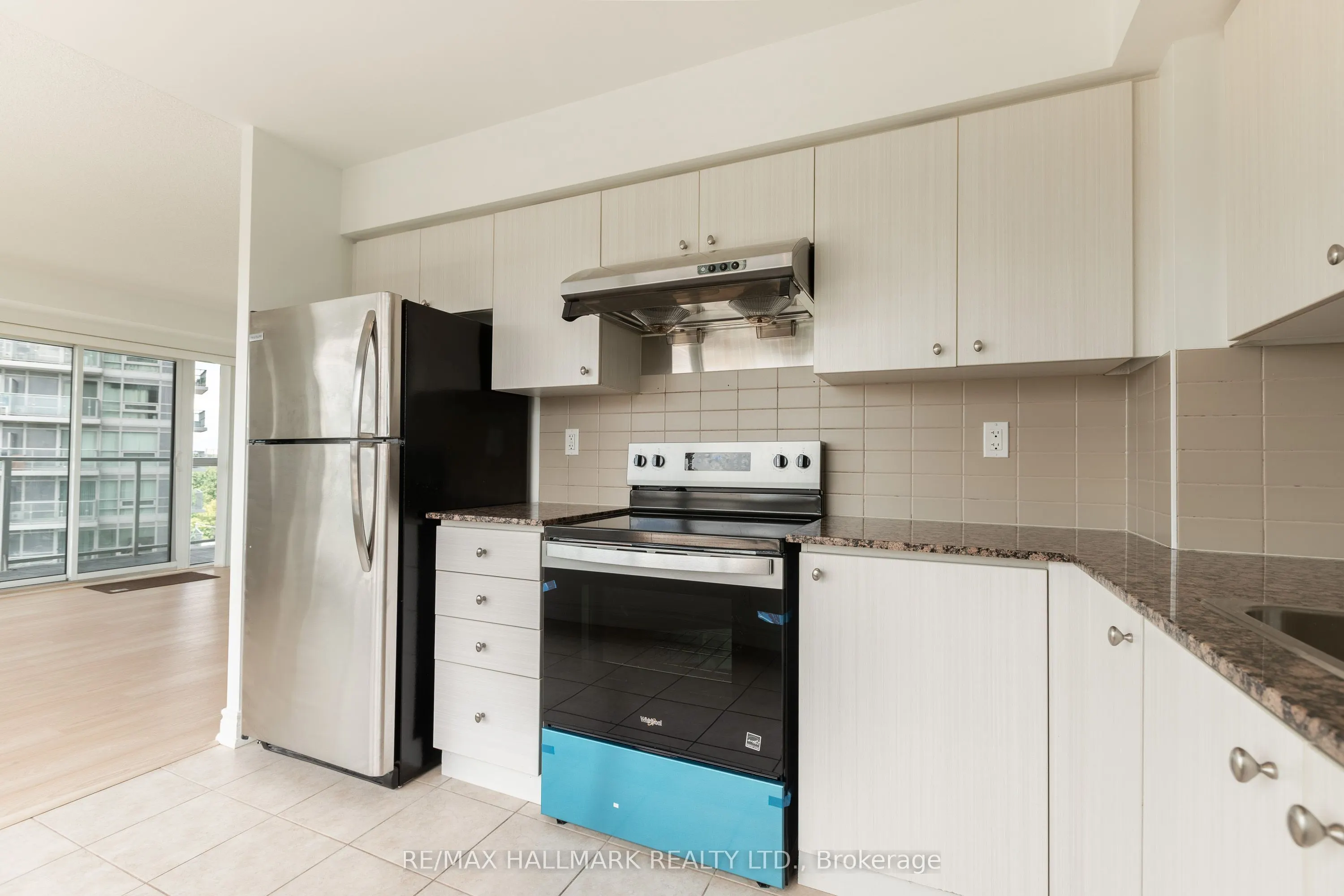 275 Yorkland Road #802