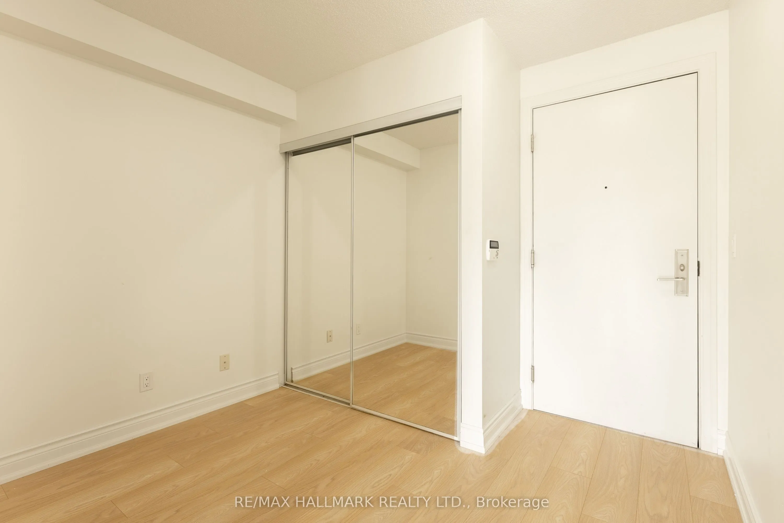 275 Yorkland Road #802