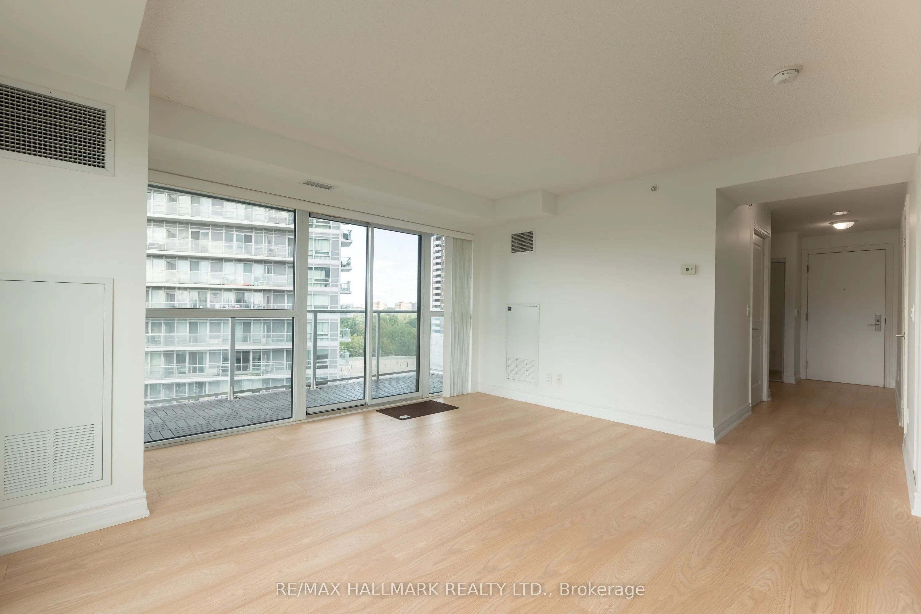275 Yorkland Road #802