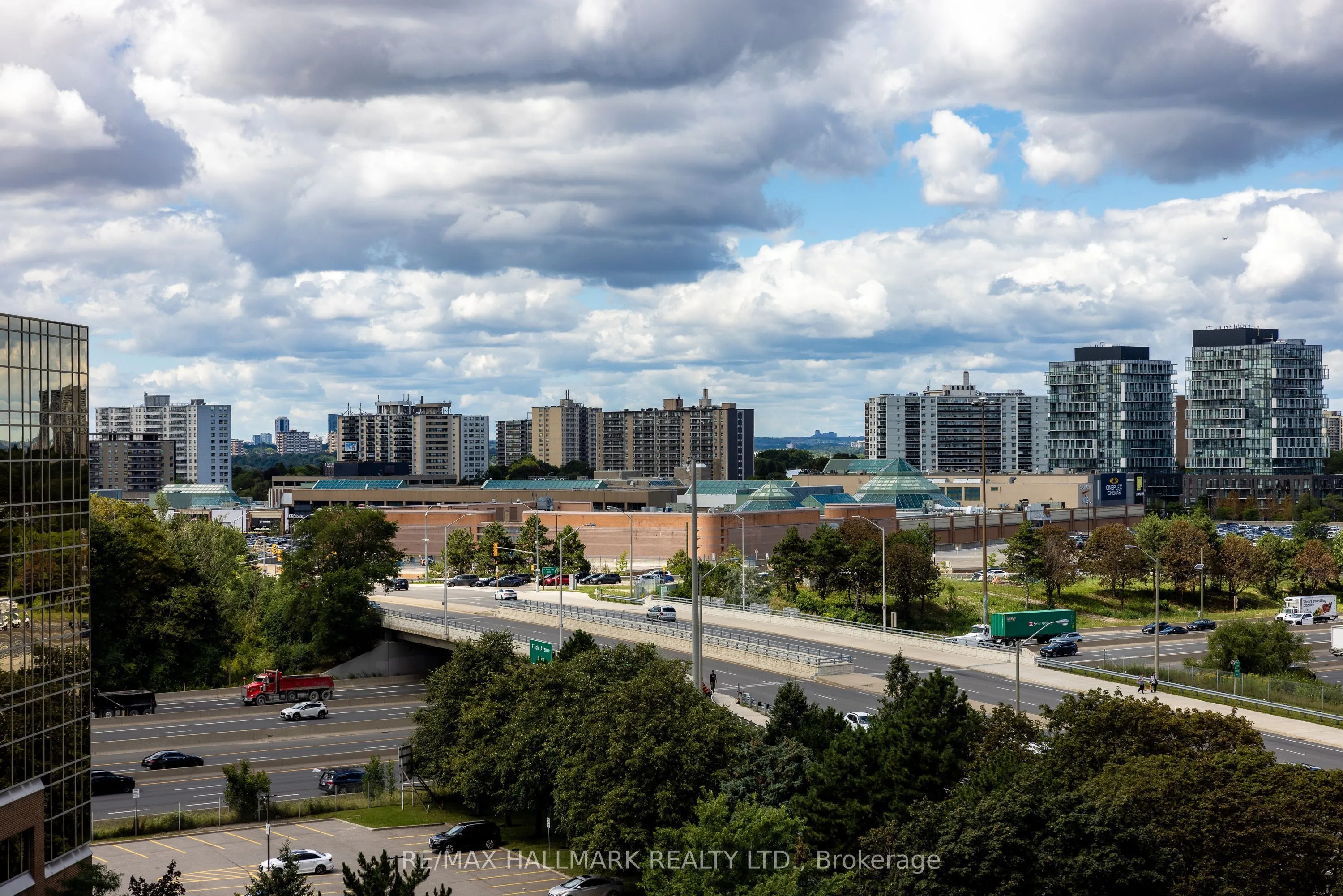 275 Yorkland Road #802