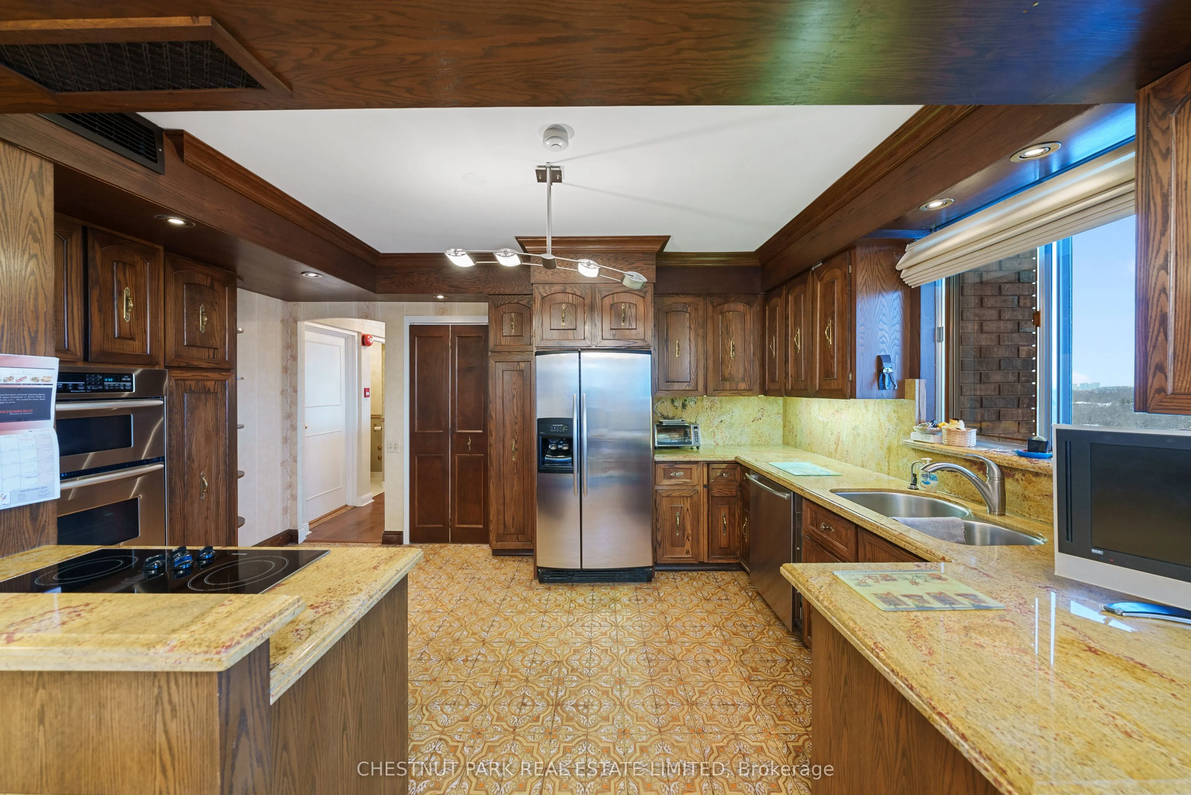 2600 Bathurst Street #PH 1