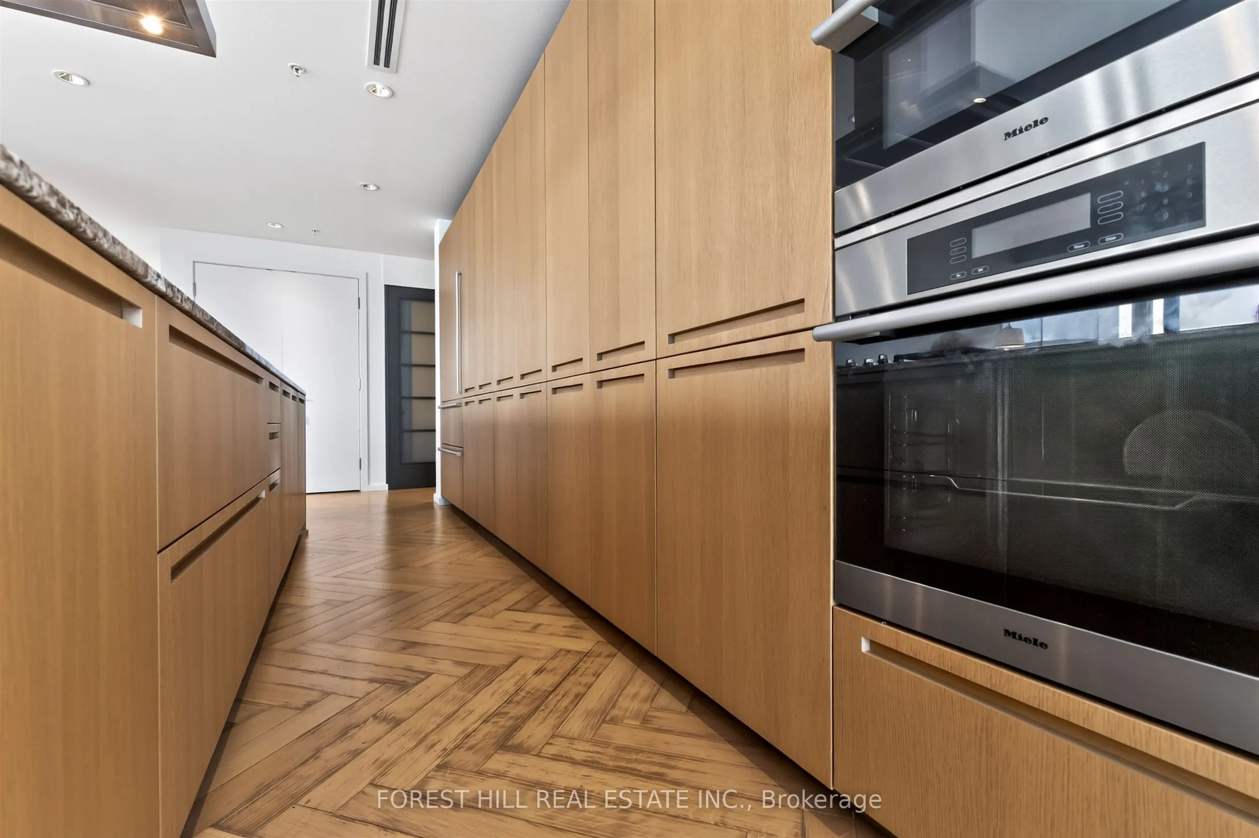 180 University Avenue #2305
