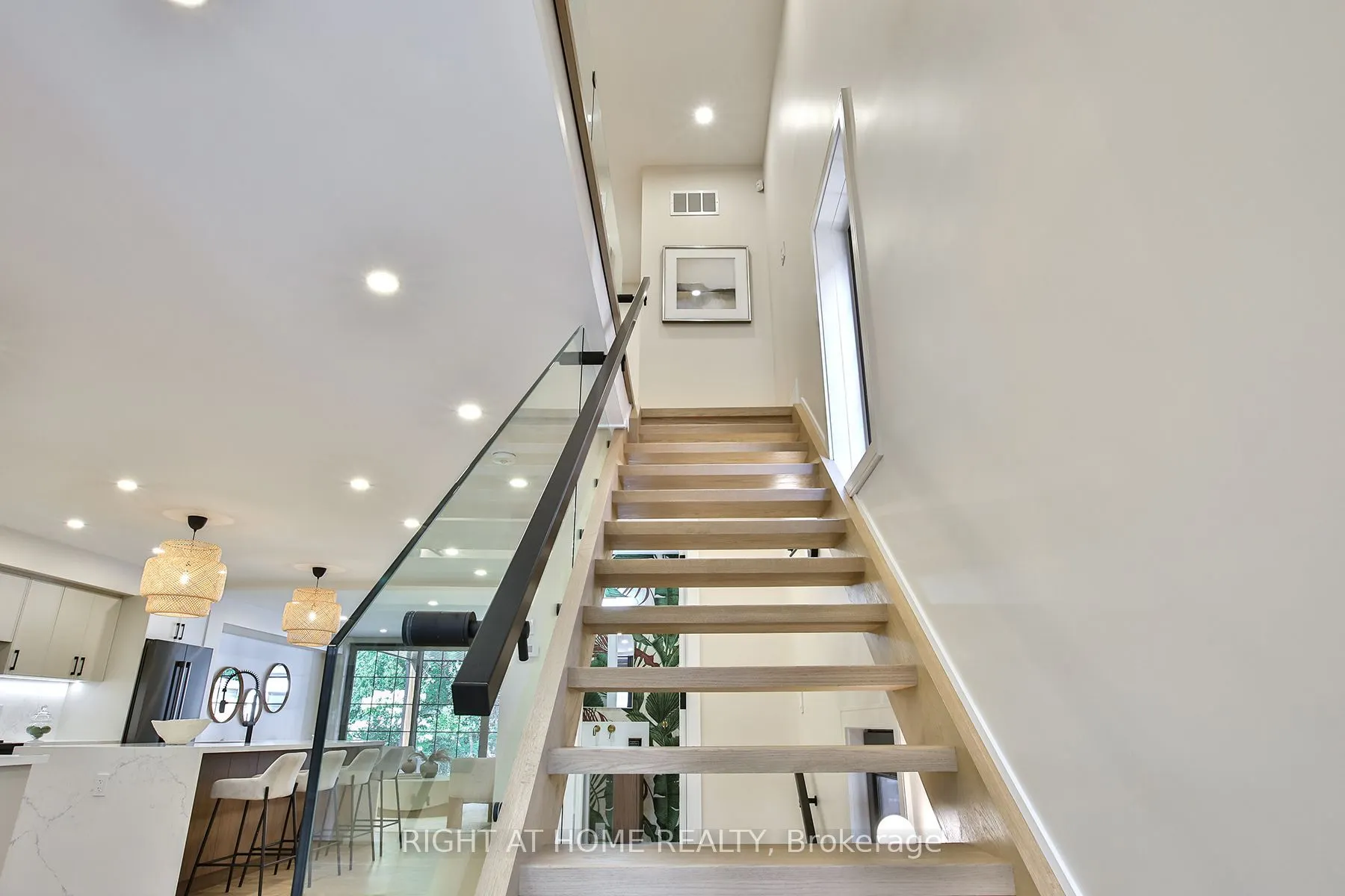 106 Eastbourne Avenue