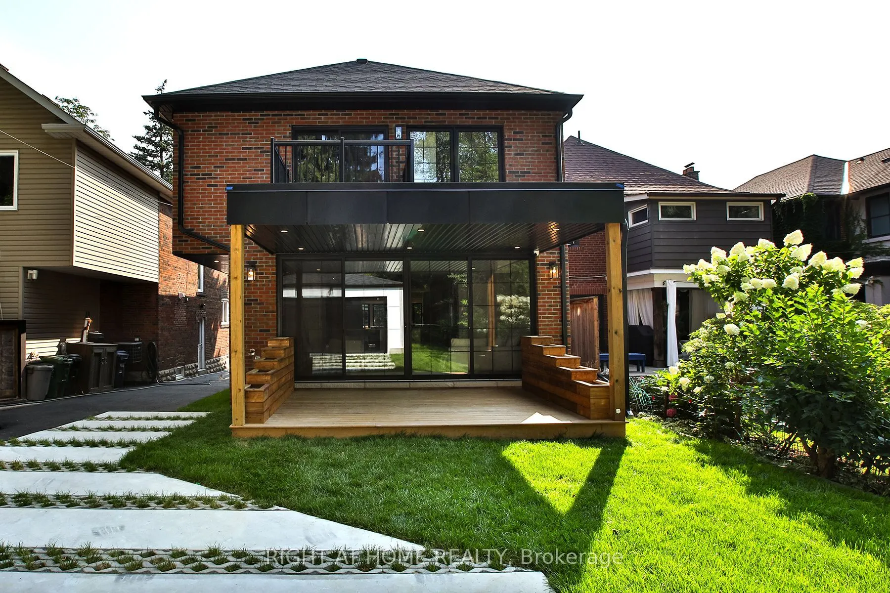 106 Eastbourne Avenue