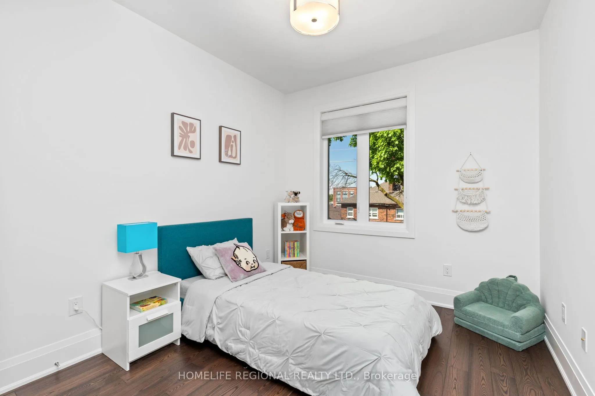 313 Robina Avenue