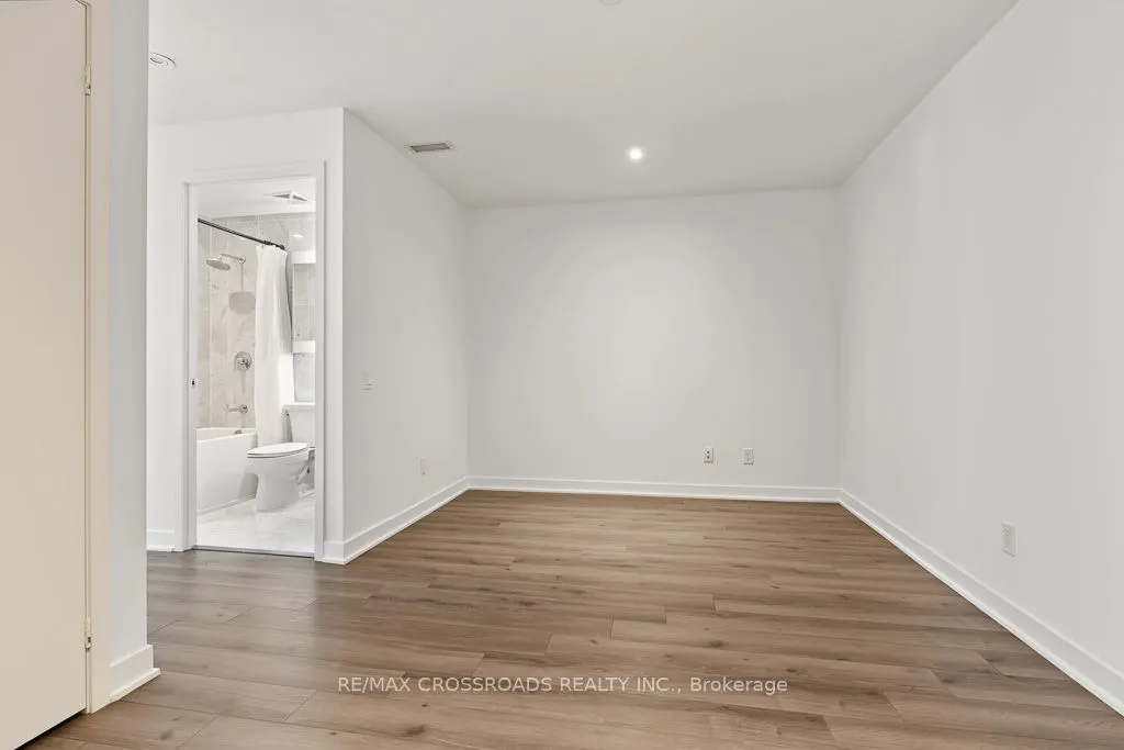 58 Queens Wharf Road #Th05