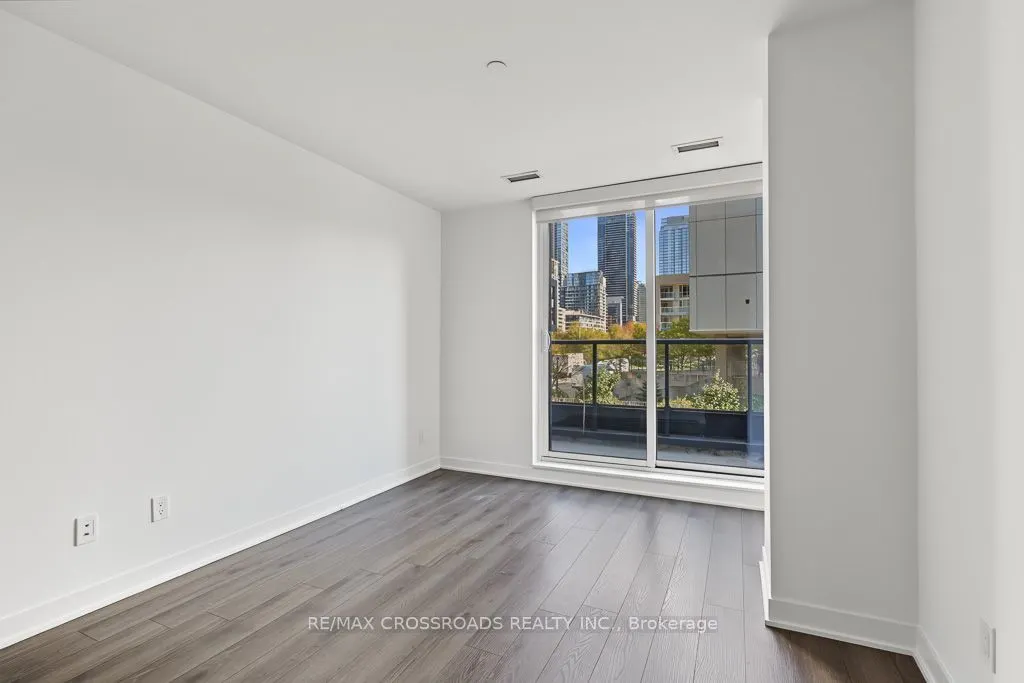 58 Queens Wharf Road #Th05