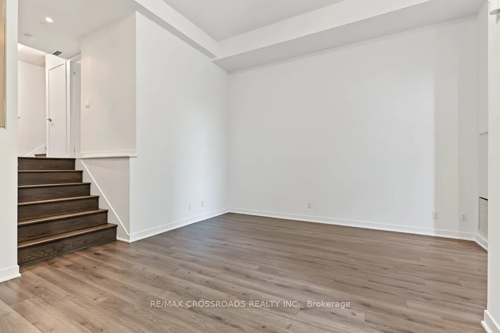 58 Queens Wharf Road #Th05