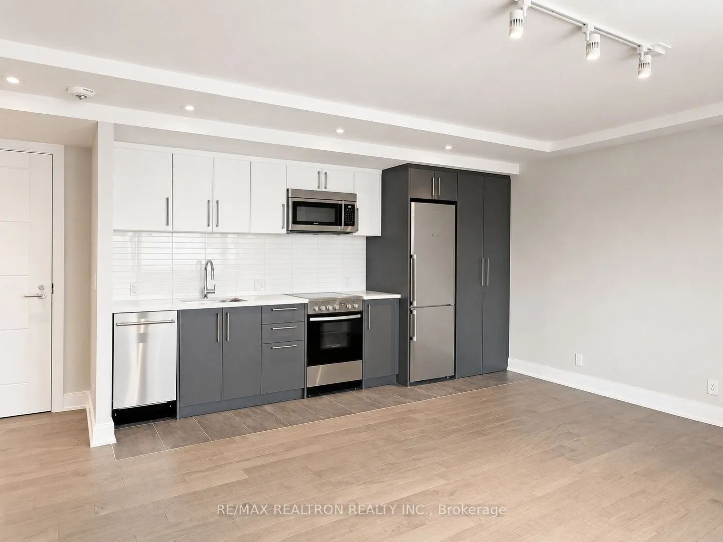 11 Walmer Road #304