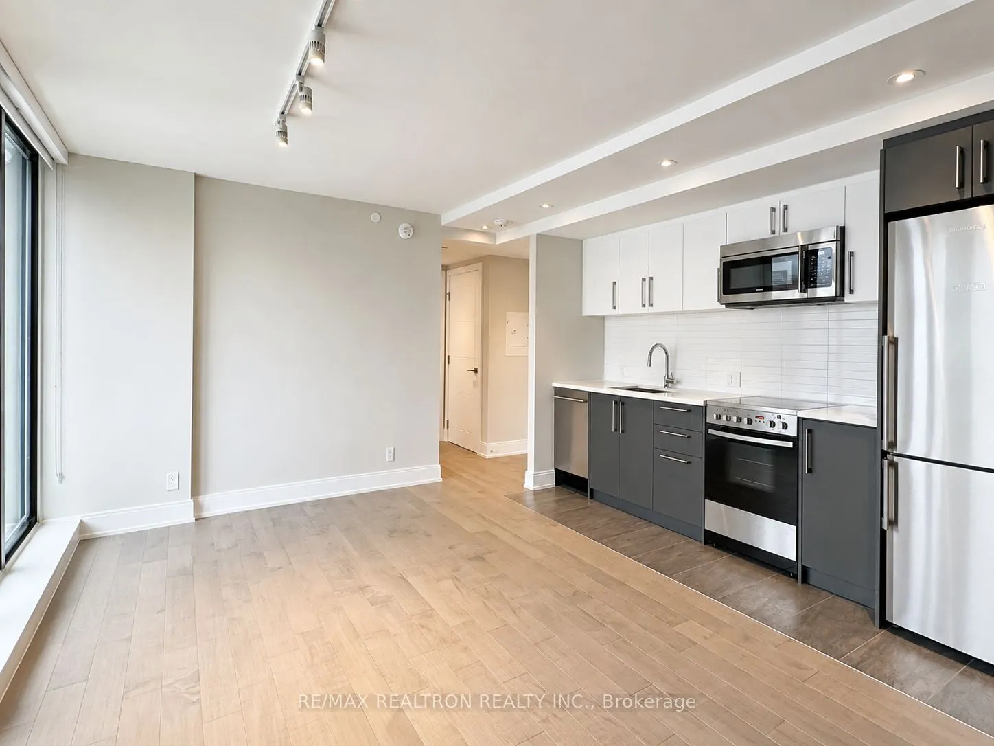 11 Walmer Road #304