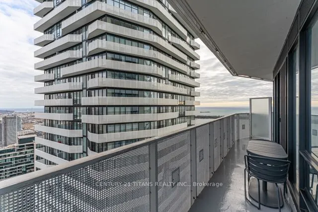100 Harbour Street #6606