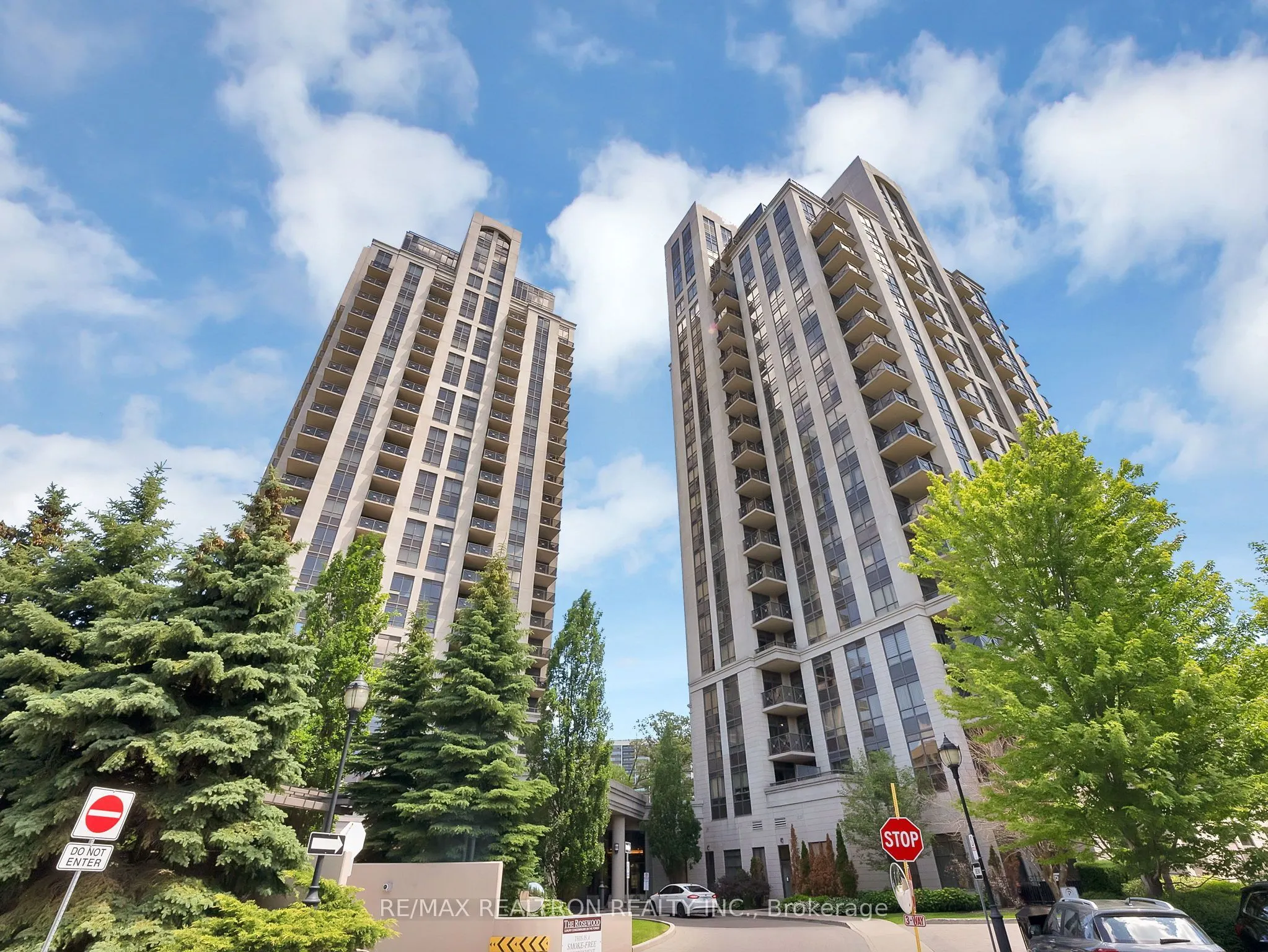133 Wynford Drive #707