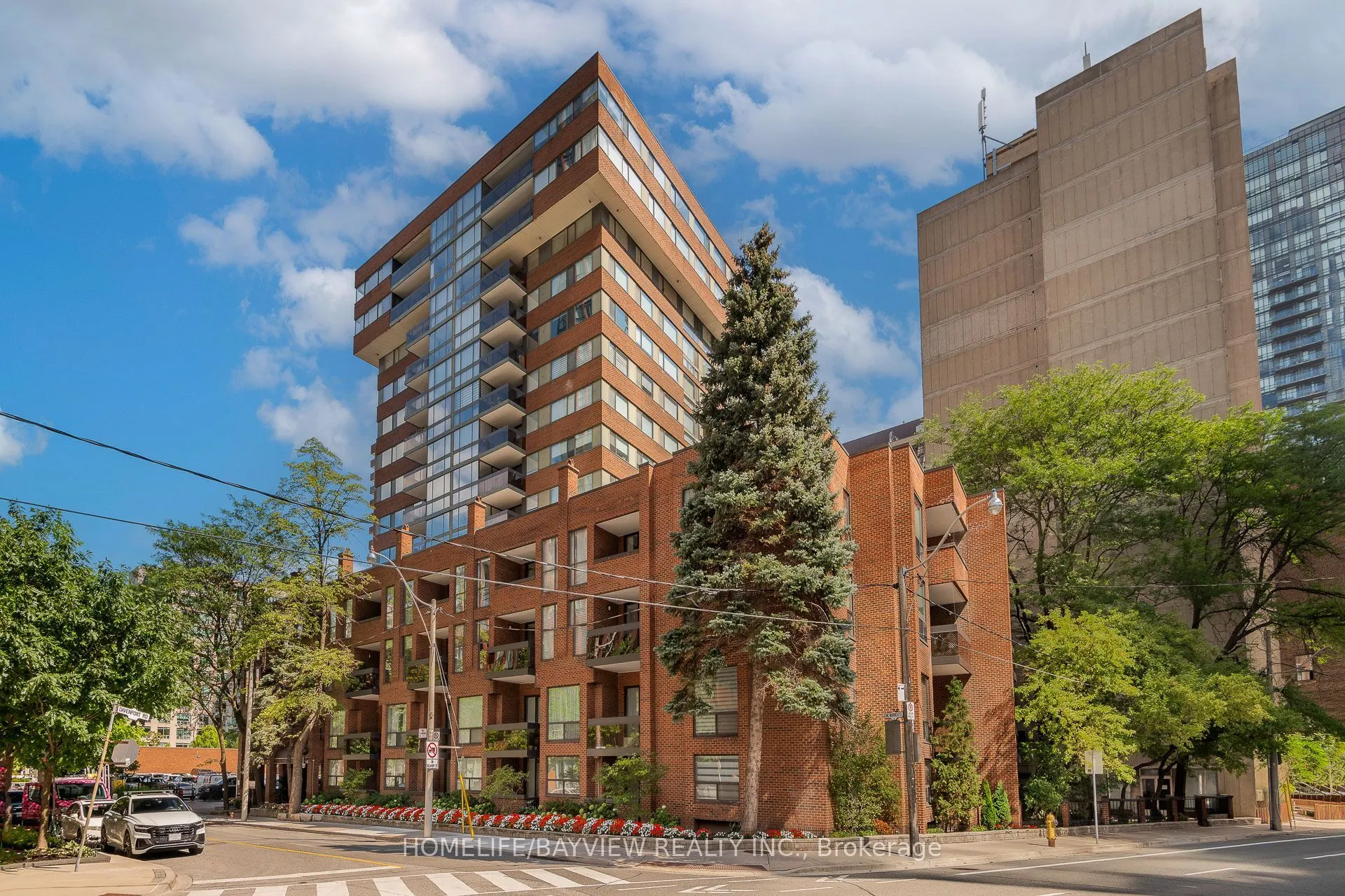 15 Mcmurrich Street #108