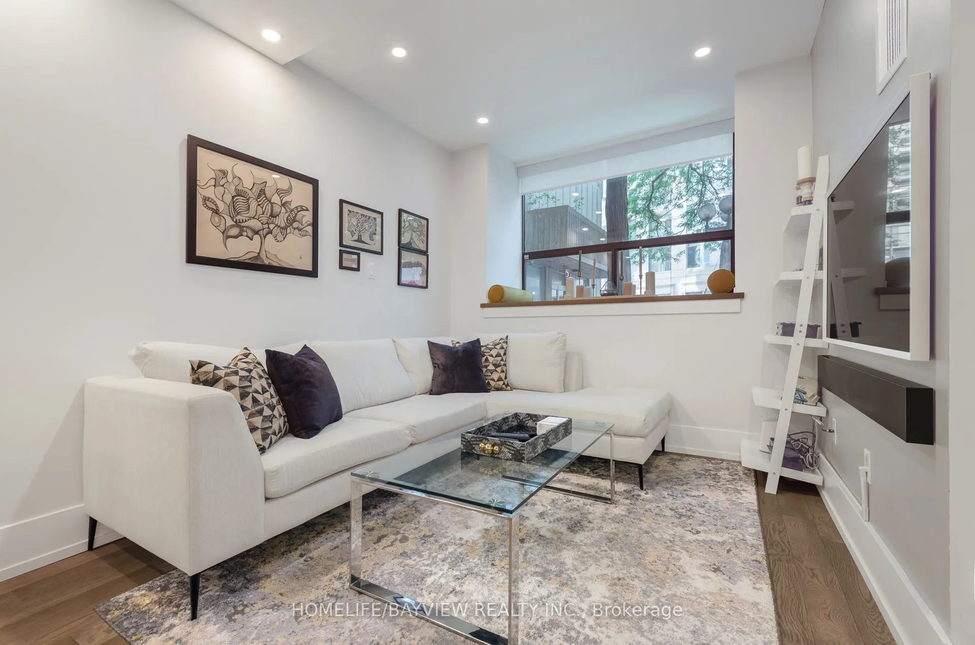 15 Mcmurrich Street #108