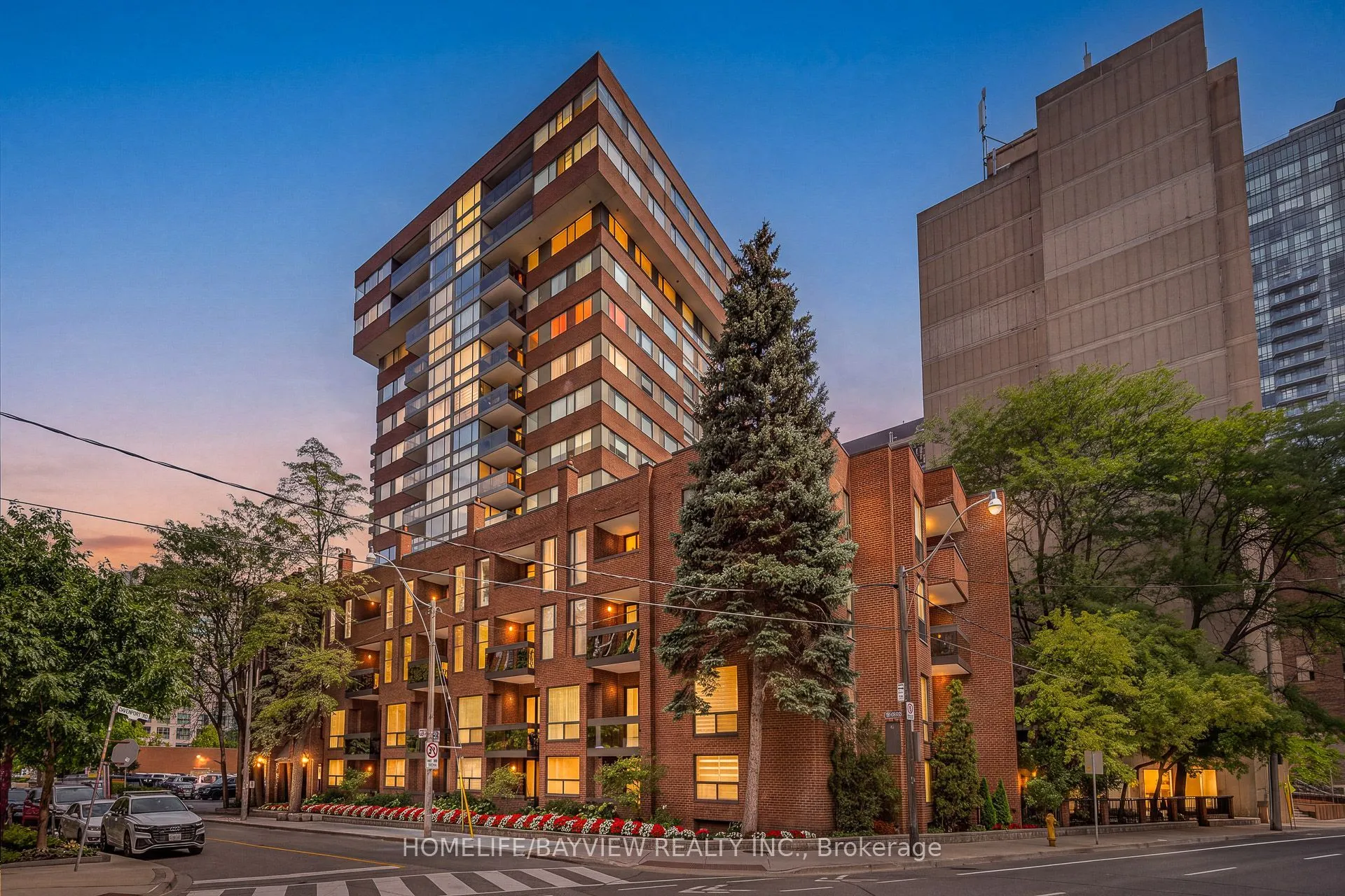 15 Mcmurrich Street #108